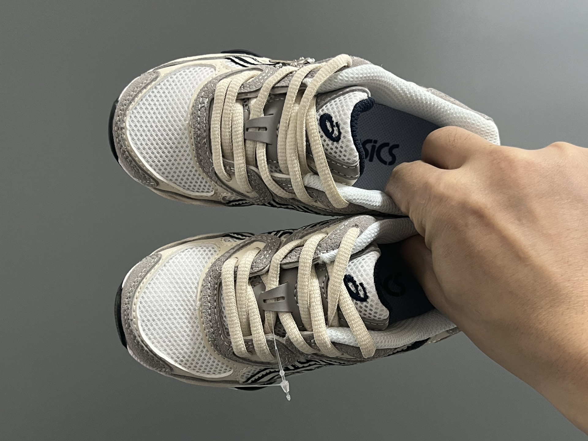 图片[2]-YSS新款gel-nyc鞋带款儿童运动老爹鞋 尺码：26-37码 经典亚瑟士系列🆕 老爹款式设计，百搭又时髦✨ 橡胶耐磨防滑大底，脚感超赞👍🏻-选品中心