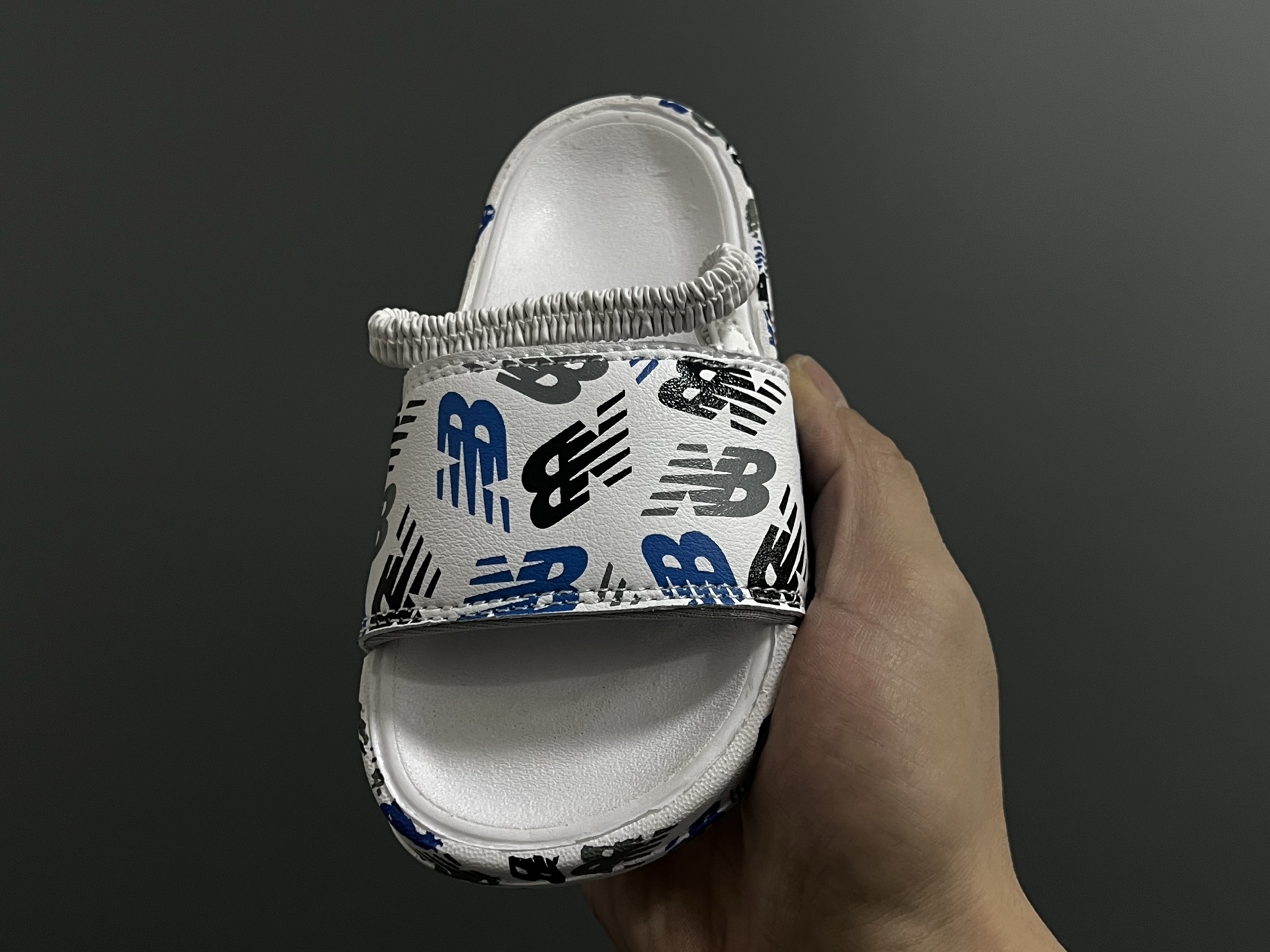 图片[3]-牛B小可爱儿童凉拖鞋 尺码：22-29码 海边度假必备🏝️ 精致细节做工 两穿凉鞋，超级实穿👍🏻 推荐get✔️-选品中心