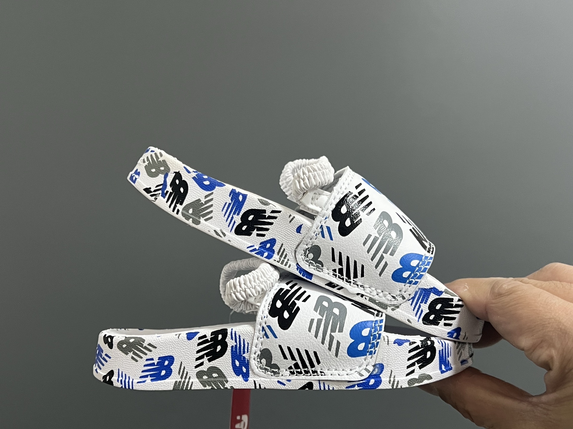 图片[9]-牛B小可爱儿童凉拖鞋 尺码：22-29码 海边度假必备🏝️ 精致细节做工 两穿凉鞋，超级实穿👍🏻 推荐get✔️-选品中心