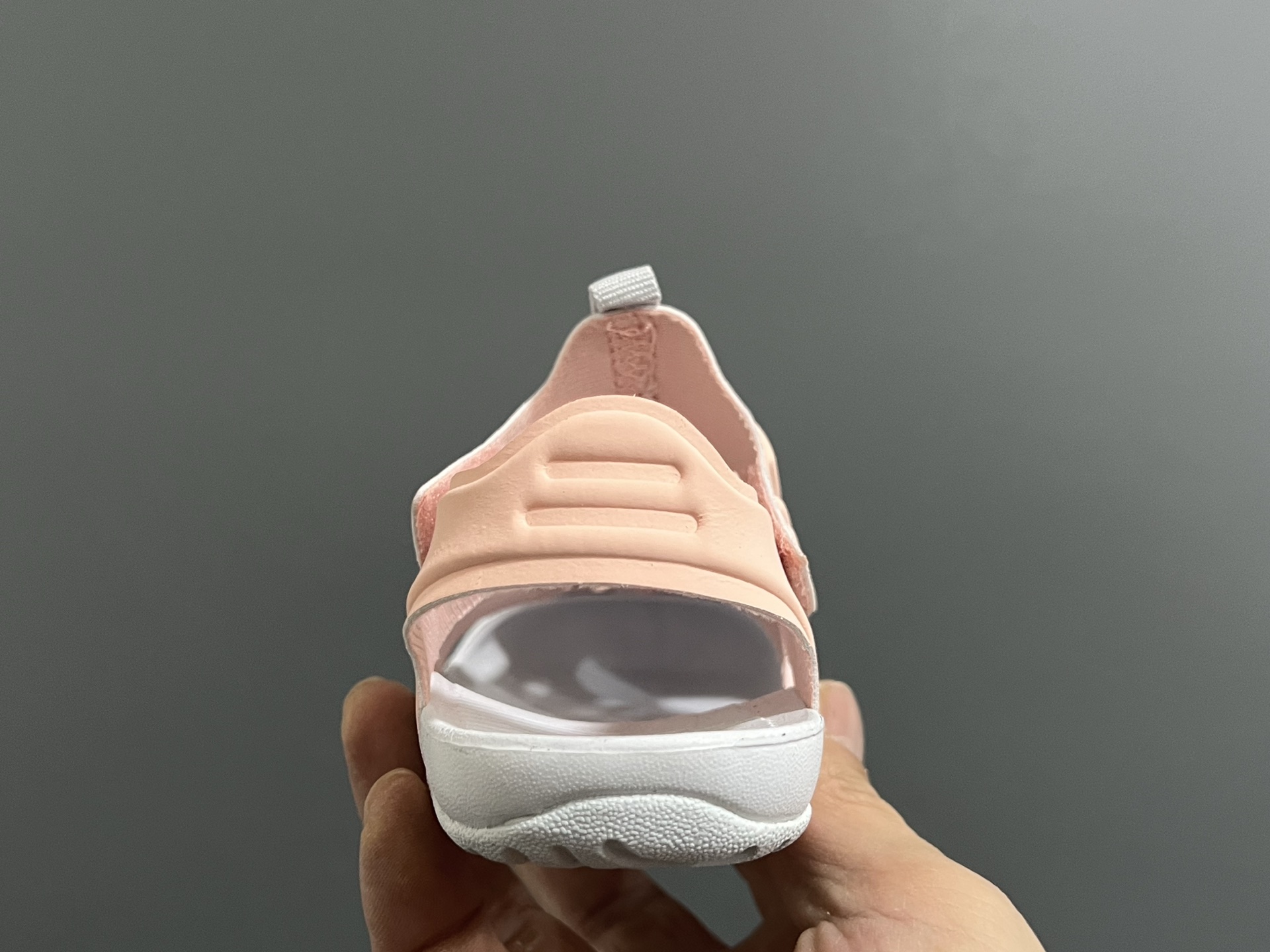 图片[7]-‼️‼️‼️ 原单版NK新款洞洞儿童男女童凉鞋 尺码：22-35码 新工厂新工艺🆕 无限接近专G，出入无压力✌🏻 原装鞋楦鞋材，质感满满💯 耐磨防滑大底，脚感超赞👍🏻-选品中心