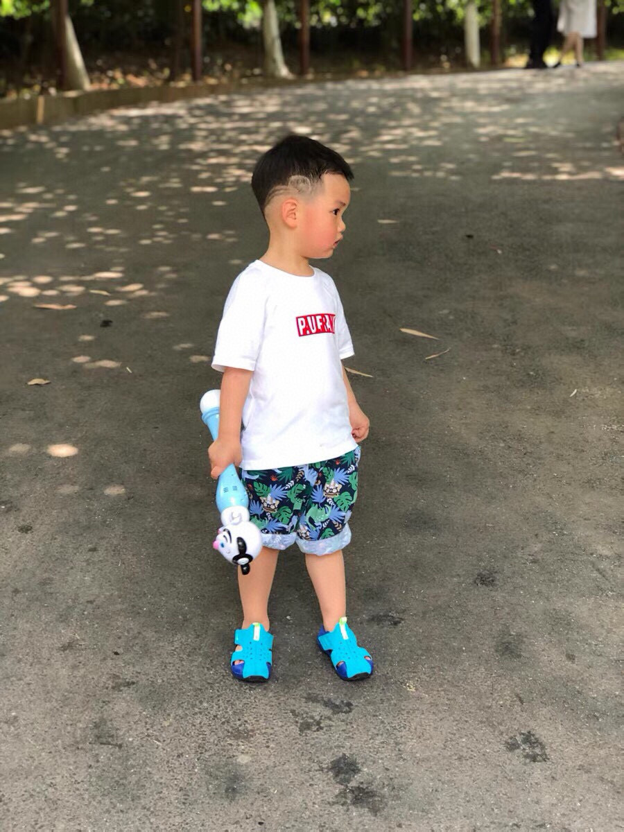 图片[5]-‼️‼️‼️ 原单版NK新款洞洞儿童男女童凉鞋 尺码：22-35码 新工厂新工艺🆕 无限接近专G，出入无压力✌🏻 原装鞋楦鞋材，质感满满💯 耐磨防滑大底，脚感超赞👍🏻-选品中心