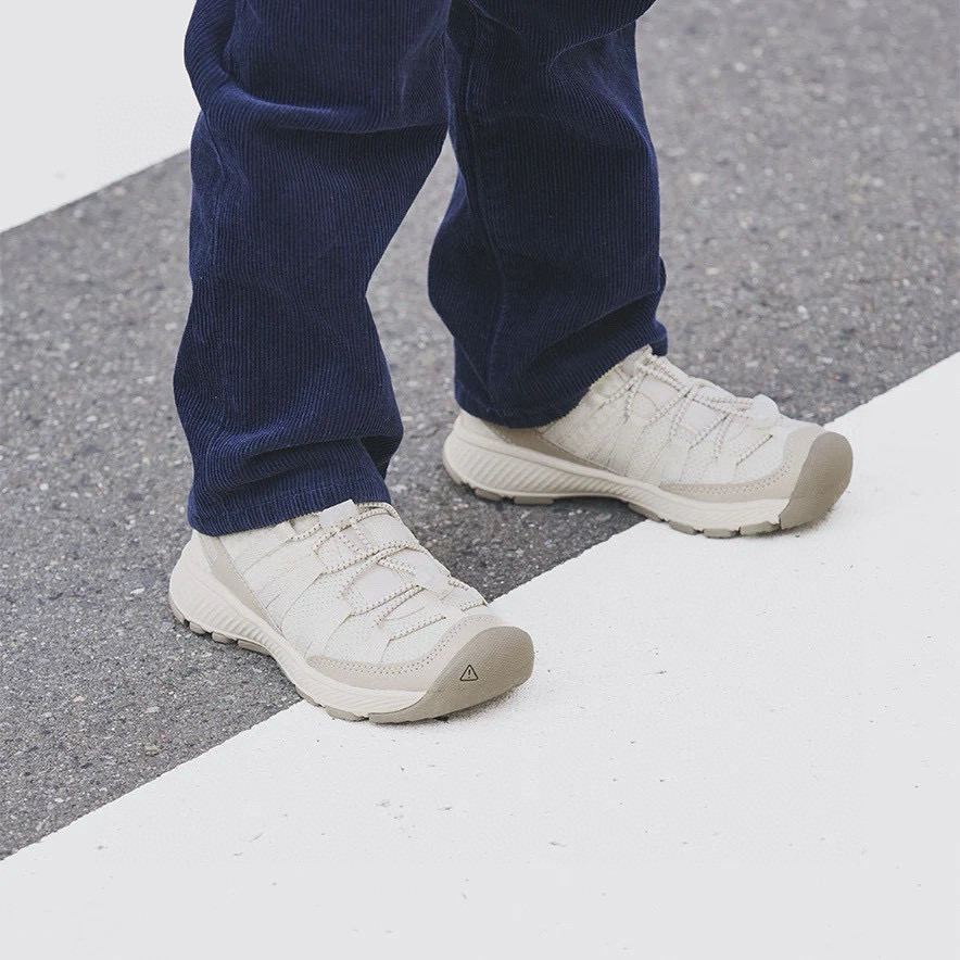 图片[9]-新色出货儿童春夏款 KEEN潮牌新款MOTOZOA超轻户外儿童跑鞋 尺码：23-37码 户外大佬—KEEN系列🆕 高端1：1原版定制，代购一鞋难求🔥 防踢护鞋头设计，透气性网面拼接☁️ 独家定制耐磨防滑大底，满足户外各种地形和运动需求✌🏻-选品中心