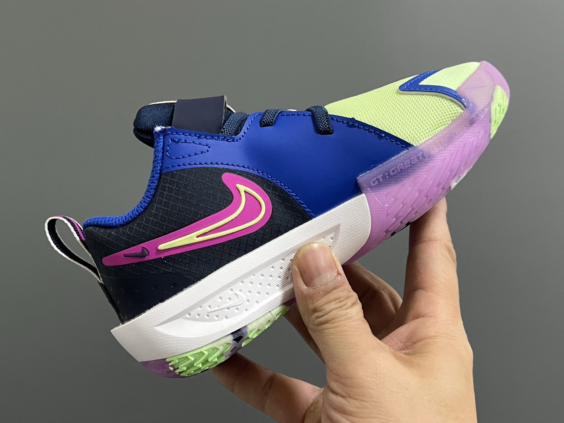 图片[6]-‼️‼️‼️ NK新款GT-3魔术贴儿童篮球运动鞋 尺码：26-37.5码 优质新款实战篮球鞋🏀 魔术贴设计，穿脱方便✌🏻 橡胶耐磨防滑大底，脚感超赞👍🏻 清新配色，穿搭超时髦✨-选品中心