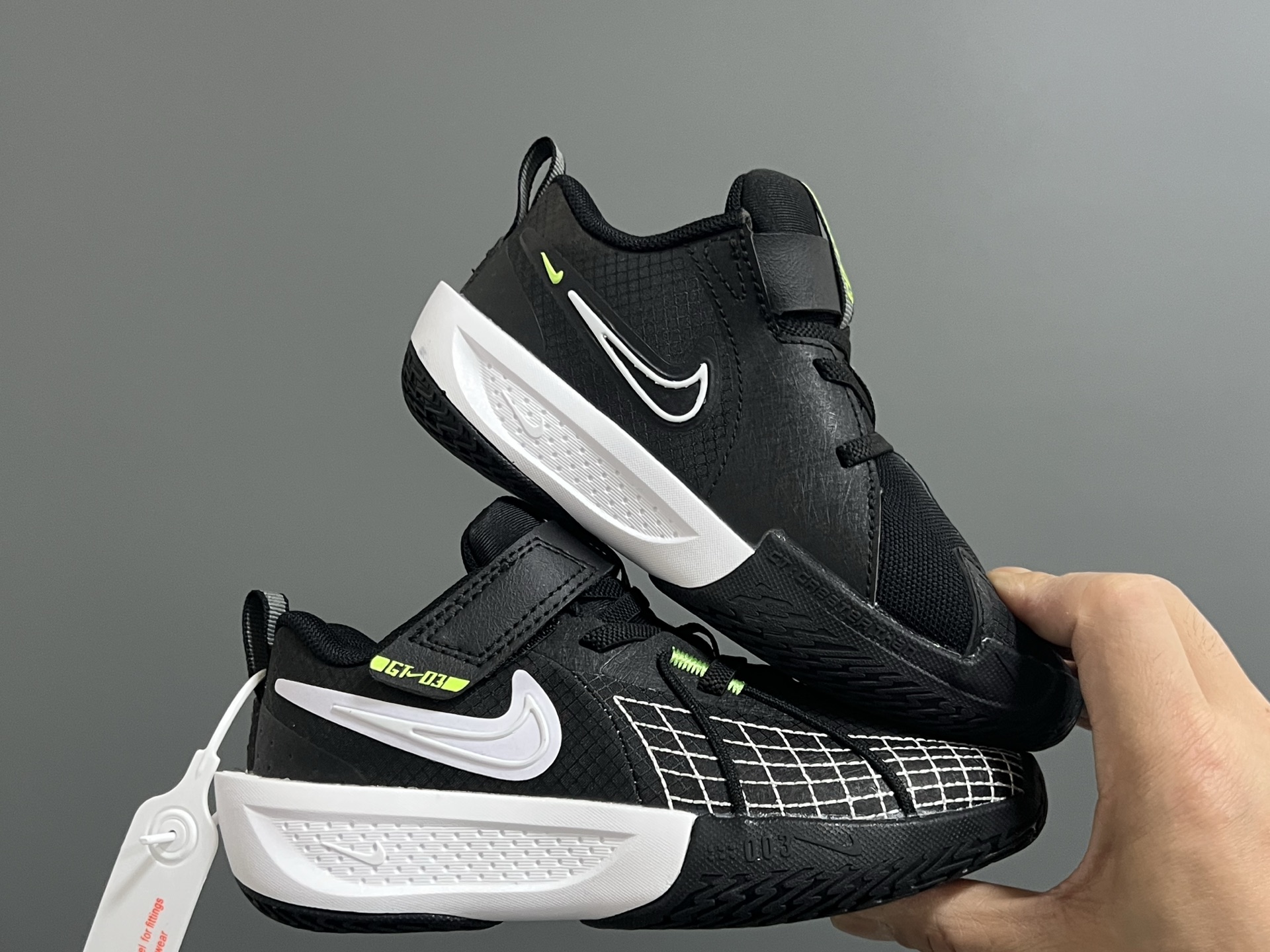 图片[9]-NK新款GT-3魔术贴儿童篮球运动鞋 尺码：26-37.5码 优质新款实战篮球鞋🏀 魔术贴设计，穿脱方便✌🏻 橡胶耐磨防滑大底，脚感超赞👍🏻 清新配色，穿搭超时髦✨-选品中心