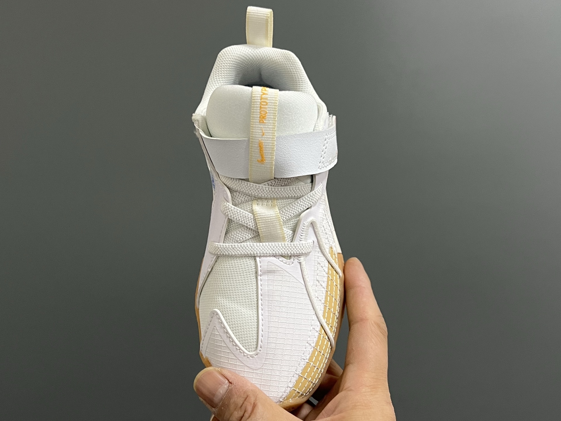 图片[8]-NK新款GT-3魔术贴儿童篮球运动鞋 尺码：26-37.5码 优质新款实战篮球鞋🏀 魔术贴设计，穿脱方便✌🏻 橡胶耐磨防滑大底，脚感超赞👍🏻 清新配色，穿搭超时髦✨-选品中心