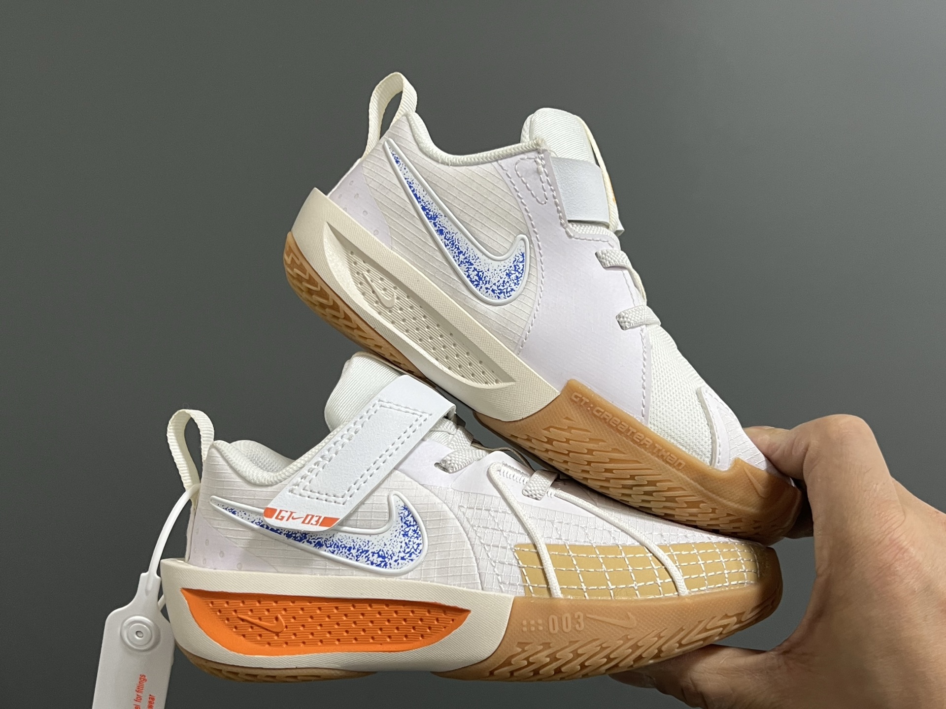 图片[9]-NK新款GT-3魔术贴儿童篮球运动鞋 尺码：26-37.5码 优质新款实战篮球鞋🏀 魔术贴设计，穿脱方便✌🏻 橡胶耐磨防滑大底，脚感超赞👍🏻 清新配色，穿搭超时髦✨-选品中心