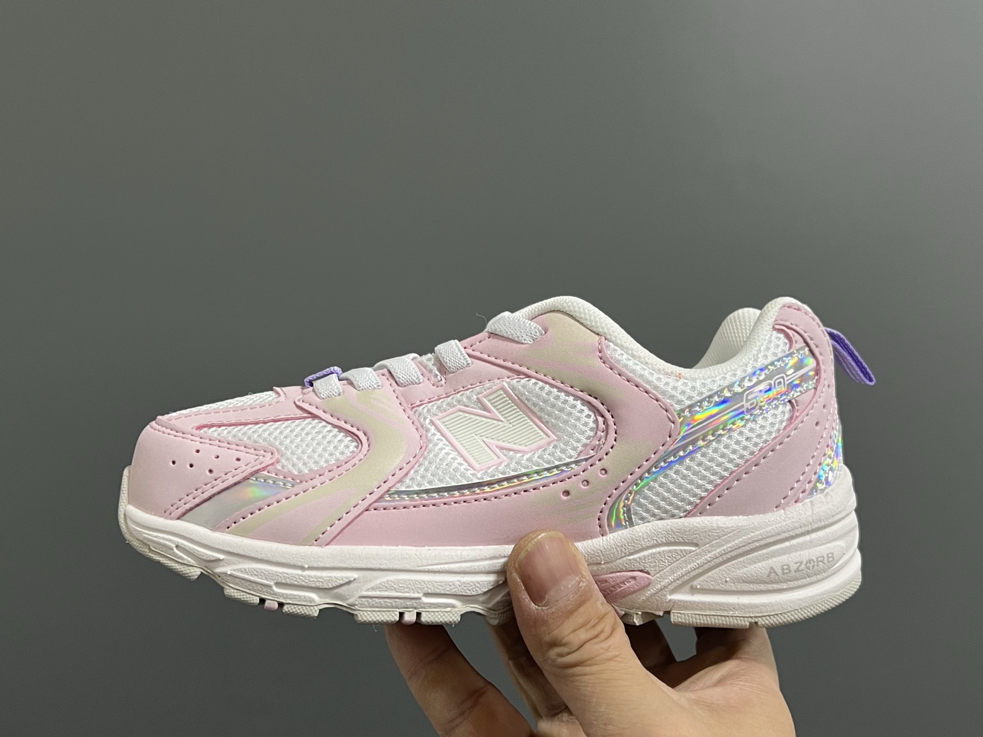 图片[4]-牛B 春秋新款530网面儿童松紧带老爹运动鞋 尺码：26-37码 真的期待了好久，终于来咯👏🏻 囤起来开春必备❤️ 松紧带设计，海玻璃鞋垫超舒适☁️ 经典老爹款式，潮范儿十足🆒 超爱的新品🆕自留推荐❤️-选品中心