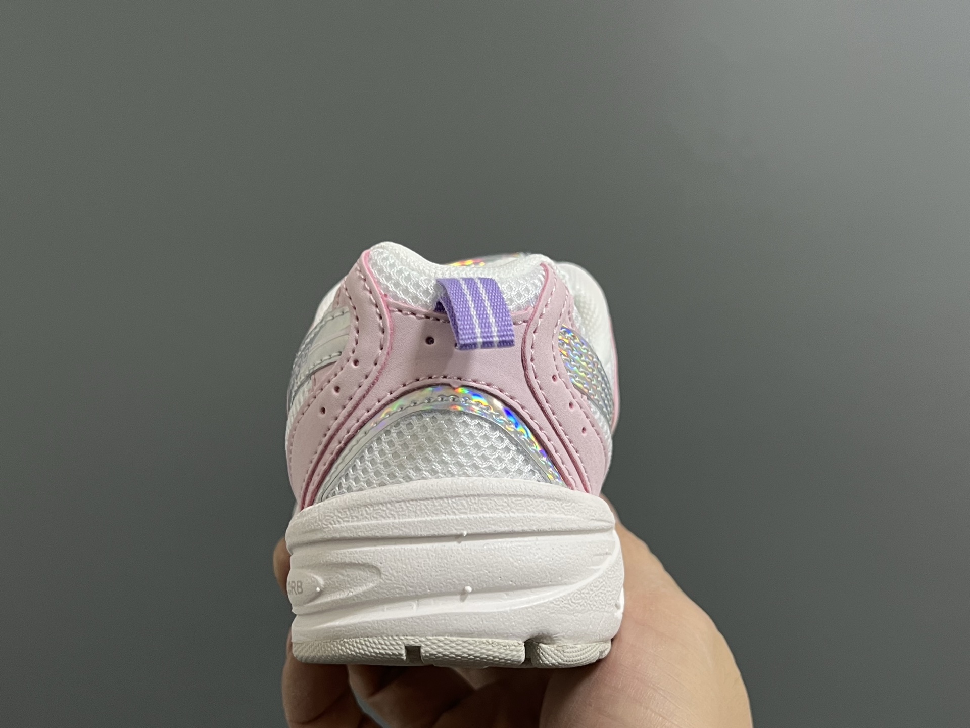 图片[7]-牛B 春秋新款530网面儿童松紧带老爹运动鞋 尺码：26-37码 真的期待了好久，终于来咯👏🏻 囤起来开春必备❤️ 松紧带设计，海玻璃鞋垫超舒适☁️ 经典老爹款式，潮范儿十足🆒 超爱的新品🆕自留推荐❤️-选品中心