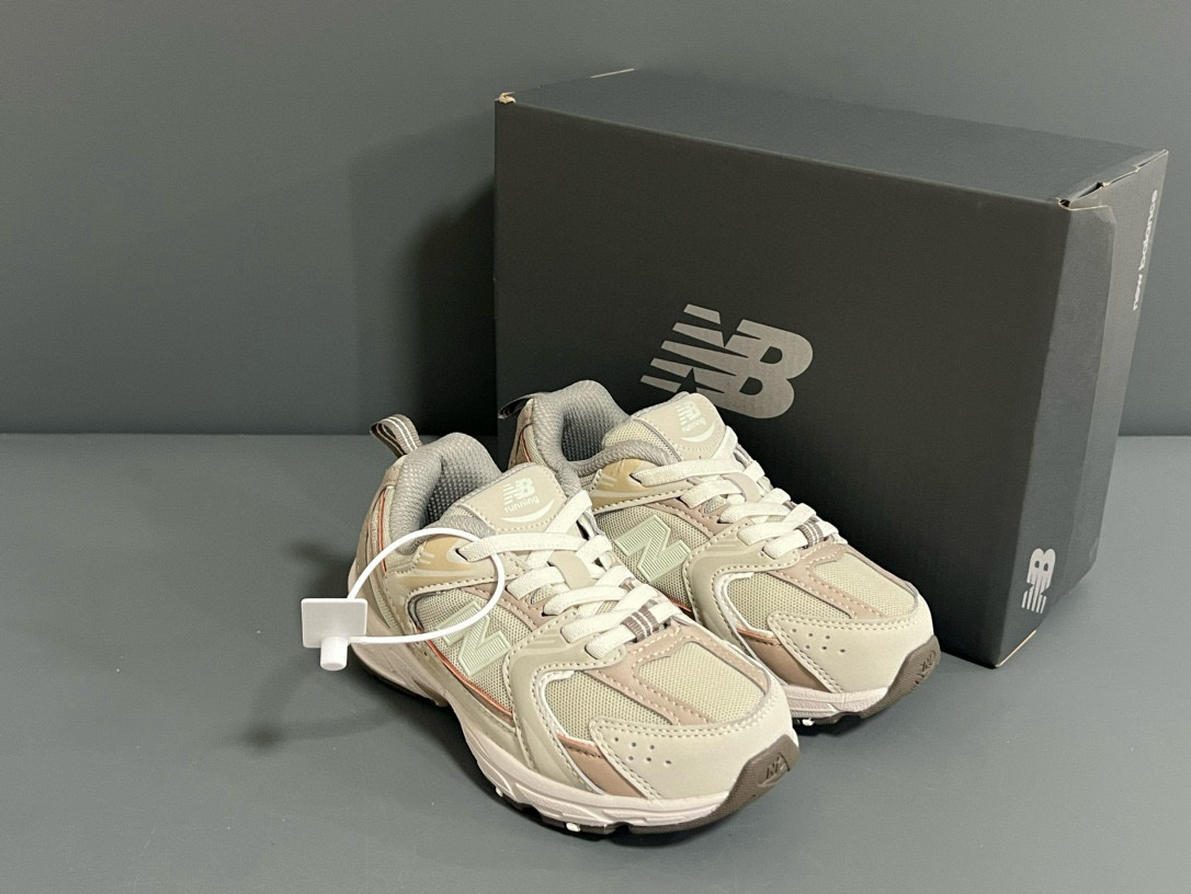 图片[8]-牛B 春秋新款530网面儿童松紧带老爹运动鞋 尺码：26-37码 真的期待了好久，终于来咯👏🏻 囤起来开春必备❤️ 松紧带设计，海玻璃鞋垫超舒适☁️ 经典老爹款式，潮范儿十足🆒 超爱的新品🆕自留推荐❤️-选品中心