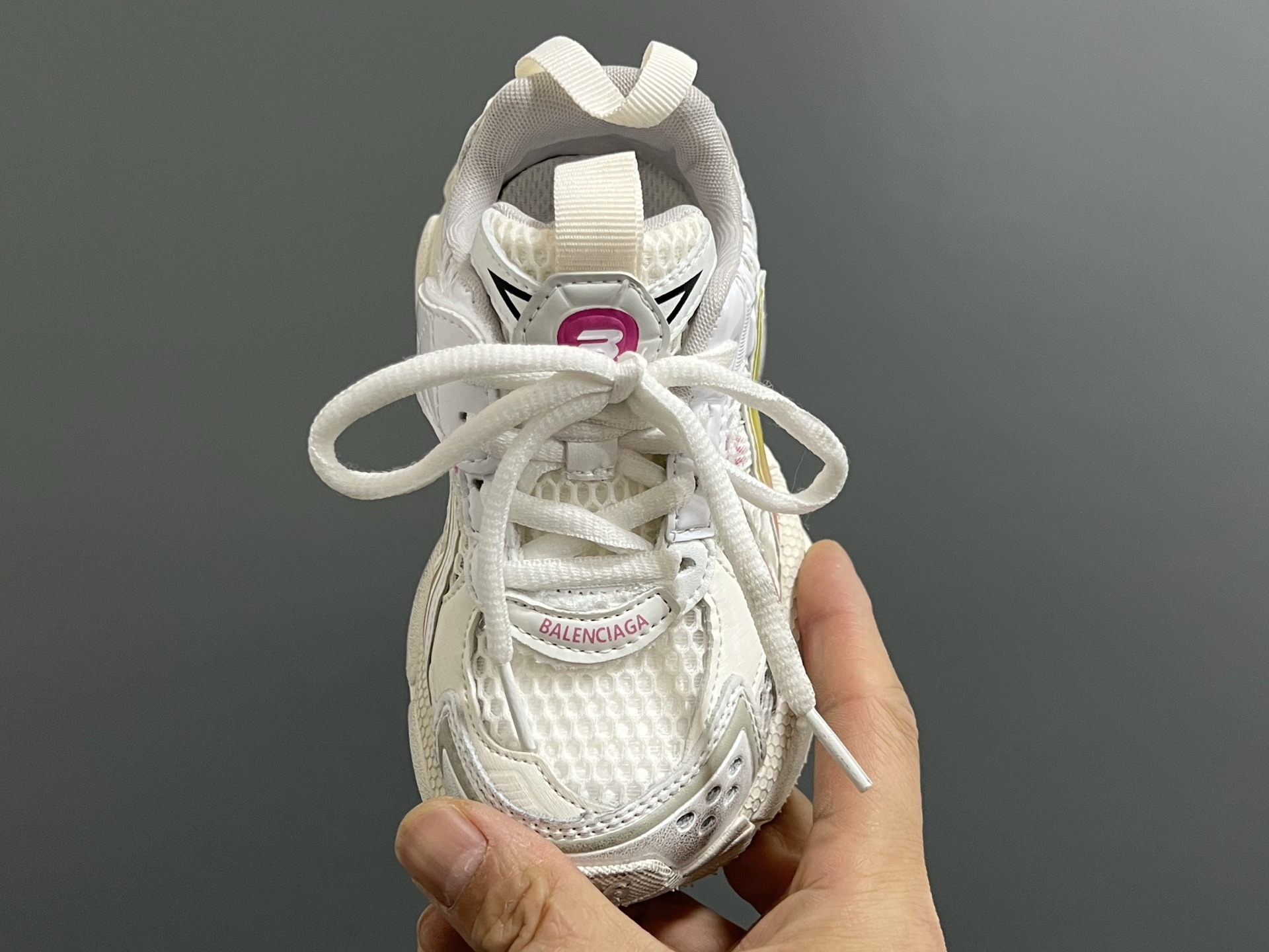 图片[8]-巴黎世家新款网面7.5代儿童魔术贴老爹鞋 尺码：26-37码 经典巴黎世家7.5老爹款式🆕 网面设计，透气又舒适☁️ 魔术贴设计，穿脱超方便✌🏻 耐磨防滑大底，脚感不言而喻✔️-选品中心