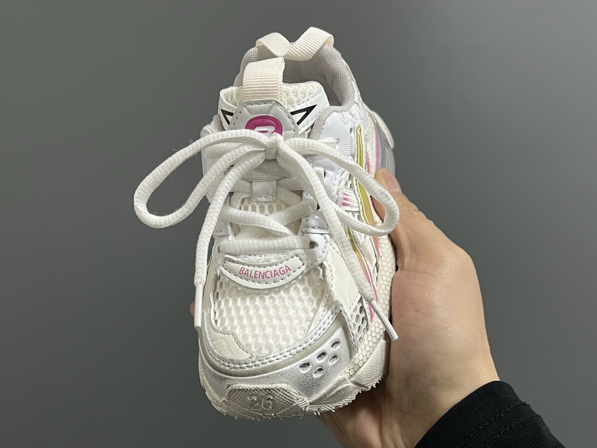 图片[3]-巴黎世家新款网面7.5代儿童魔术贴老爹鞋 尺码：26-37码 经典巴黎世家7.5老爹款式🆕 网面设计，透气又舒适☁️ 魔术贴设计，穿脱超方便✌🏻 耐磨防滑大底，脚感不言而喻✔️-选品中心