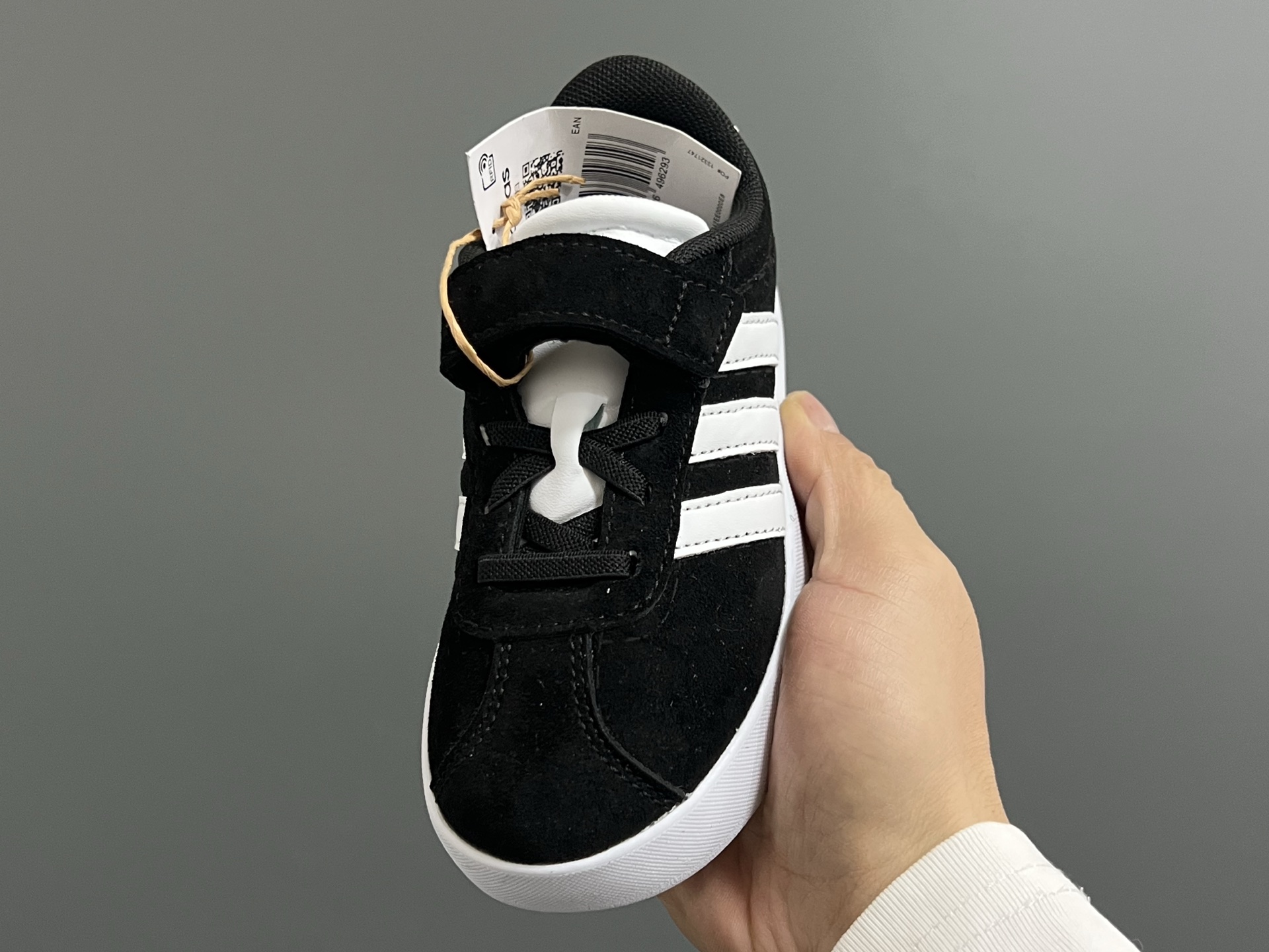 图片[3]-AD学院风儿童魔术贴休闲鞋22-37码 22-27码双扣魔术贴 28-37码魔术贴➕松紧带 优质皮料，质感超高级‼️魔术贴设计，穿脱方便✌🏻 耐磨防滑大底，满足日常生活👍🏻-选品中心