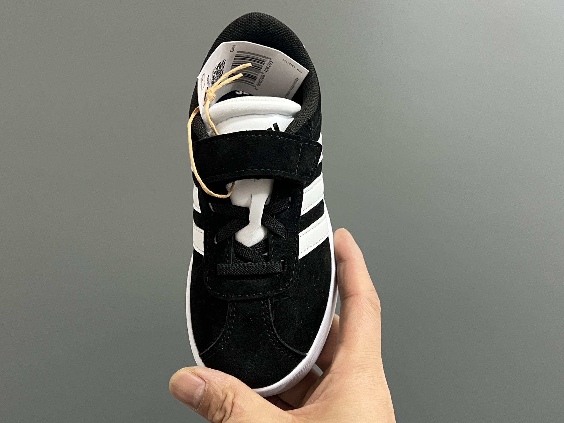 图片[7]-AD学院风儿童魔术贴休闲鞋22-37码 22-27码双扣魔术贴 28-37码魔术贴➕松紧带 优质皮料，质感超高级‼️魔术贴设计，穿脱方便✌🏻 耐磨防滑大底，满足日常生活👍🏻-选品中心