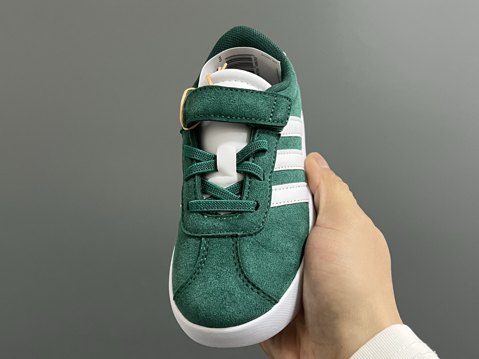 图片[3]-AD学院风儿童魔术贴休闲鞋22-37码 22-27码双扣魔术贴 28-37码魔术贴➕松紧带 优质皮料，质感超高级‼️魔术贴设计，穿脱方便✌🏻 耐磨防滑大底，满足日常生活👍🏻-选品中心