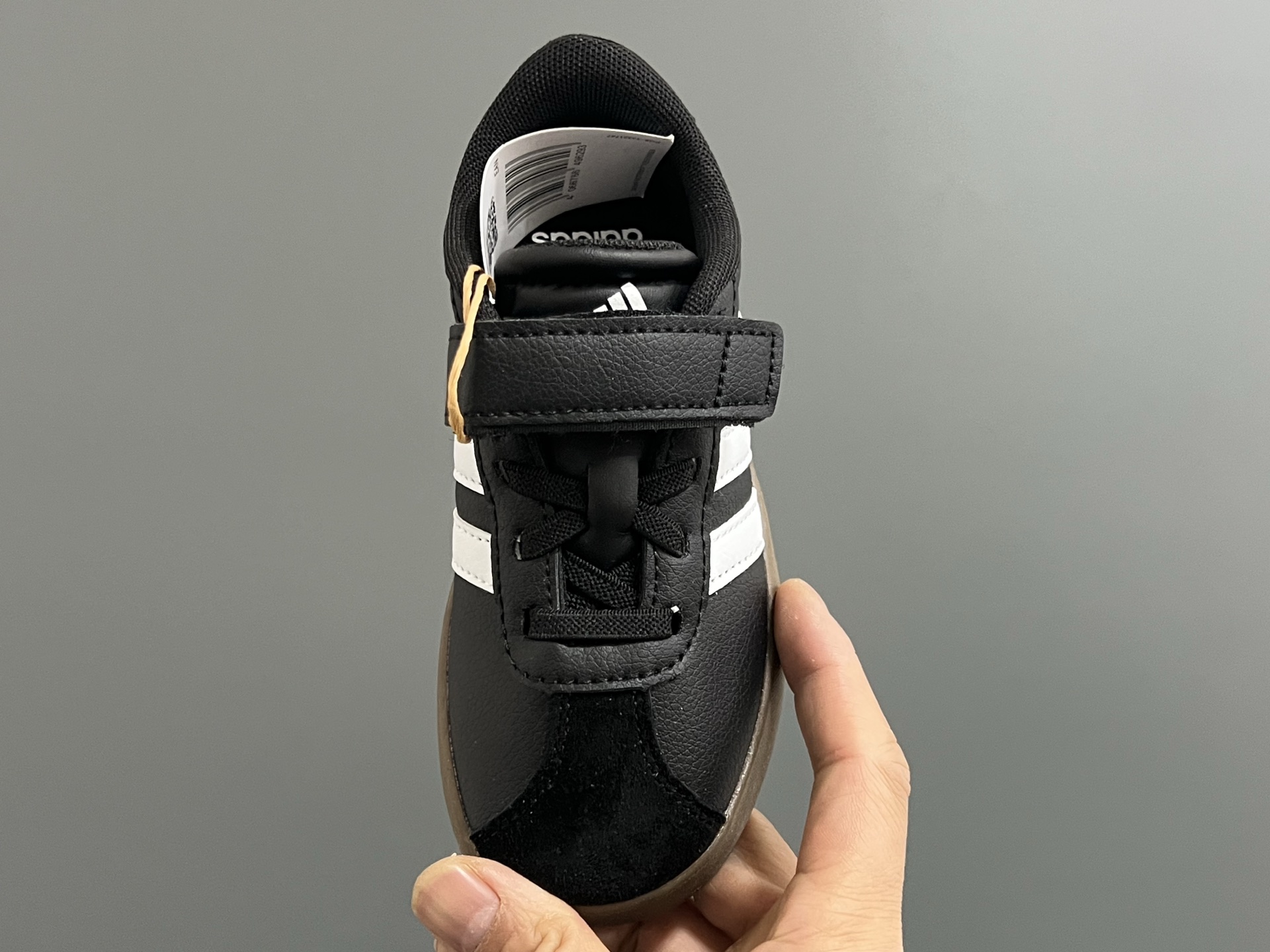 图片[8]-AD学院风儿童魔术贴休闲鞋22-37码 22-27码双扣魔术贴 28-37码魔术贴➕松紧带 优质皮料，质感超高级‼️魔术贴设计，穿脱方便✌🏻 耐磨防滑大底，满足日常生活👍🏻-选品中心