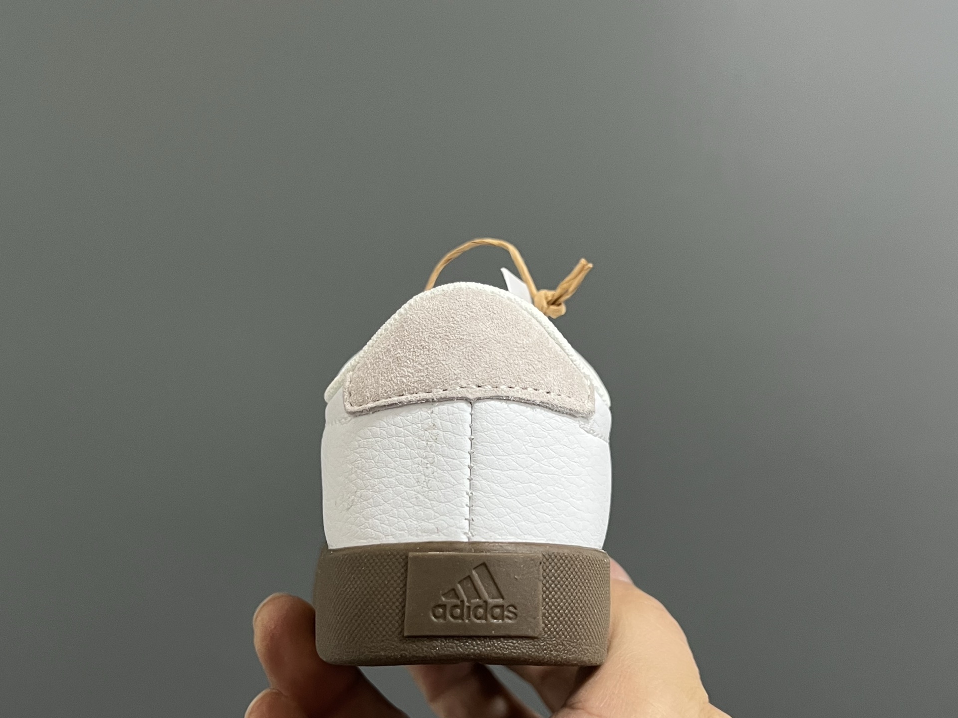 图片[7]-AD学院风儿童魔术贴休闲鞋22-37码 22-27码双扣魔术贴 28-37码魔术贴➕松紧带 优质皮料，质感超高级‼️魔术贴设计，穿脱方便✌🏻 耐磨防滑大底，满足日常生活👍🏻-选品中心