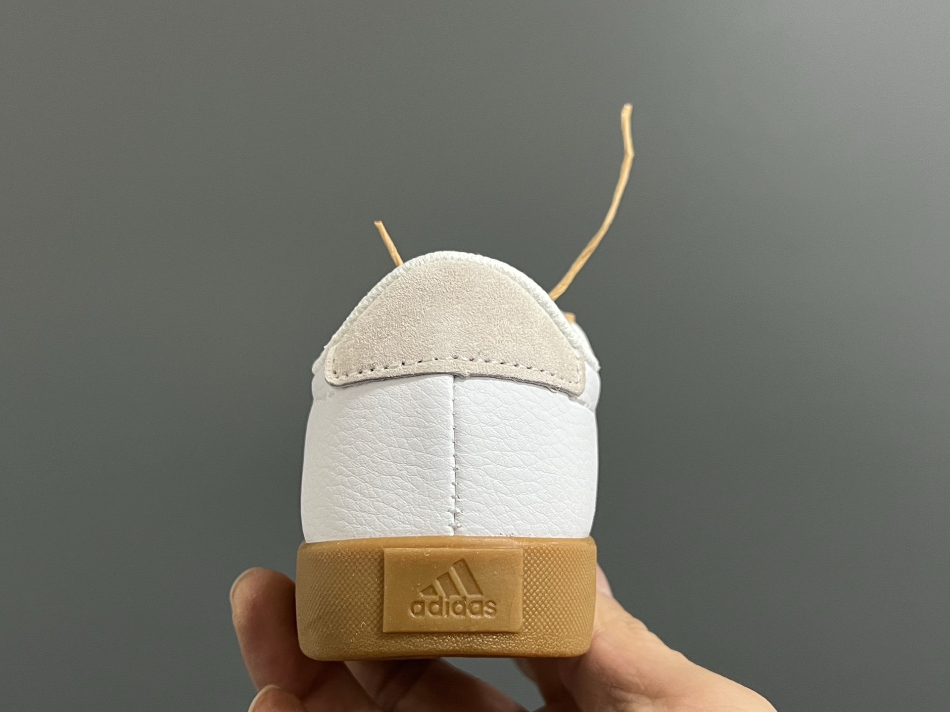 图片[9]-AD学院风儿童魔术贴休闲鞋22-37码 22-27码双扣魔术贴 28-37码魔术贴➕松紧带 优质皮料，质感超高级‼️魔术贴设计，穿脱方便✌🏻 耐磨防滑大底，满足日常生活👍🏻-选品中心