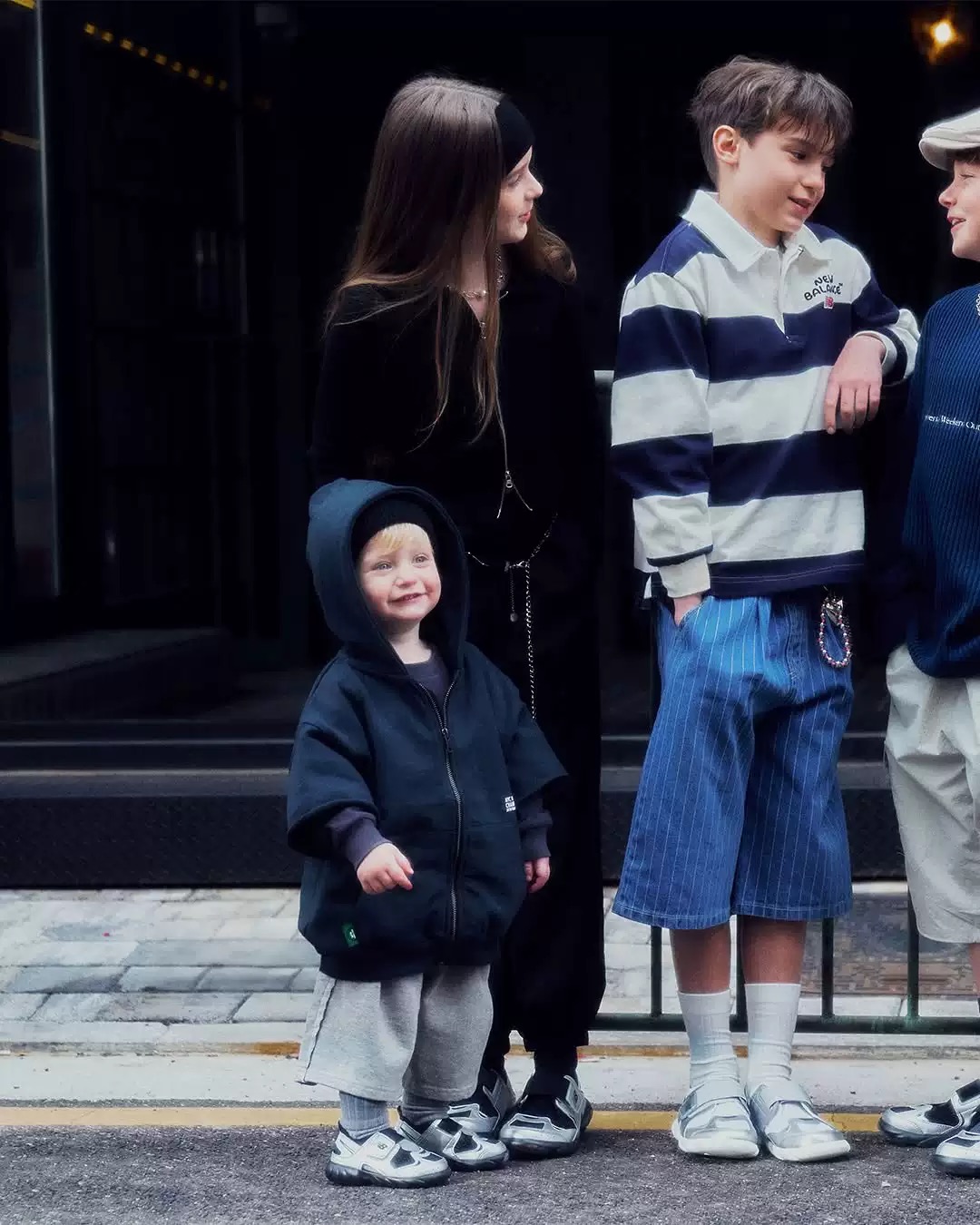 图片[5]-牛B新款920玛丽珍网面拼接魔术贴儿童凉鞋 尺码：24-37码 时髦又洋气的NB玛丽珍系列🔥 网面➕优质皮料拼接，透气又舒适☁️ 1：1高端定制MD大底，脚感超舒服😌 魔术贴设计，穿脱超级方便✌🏻 闭眼入的八色，搭配袜子超洋气✨-选品中心