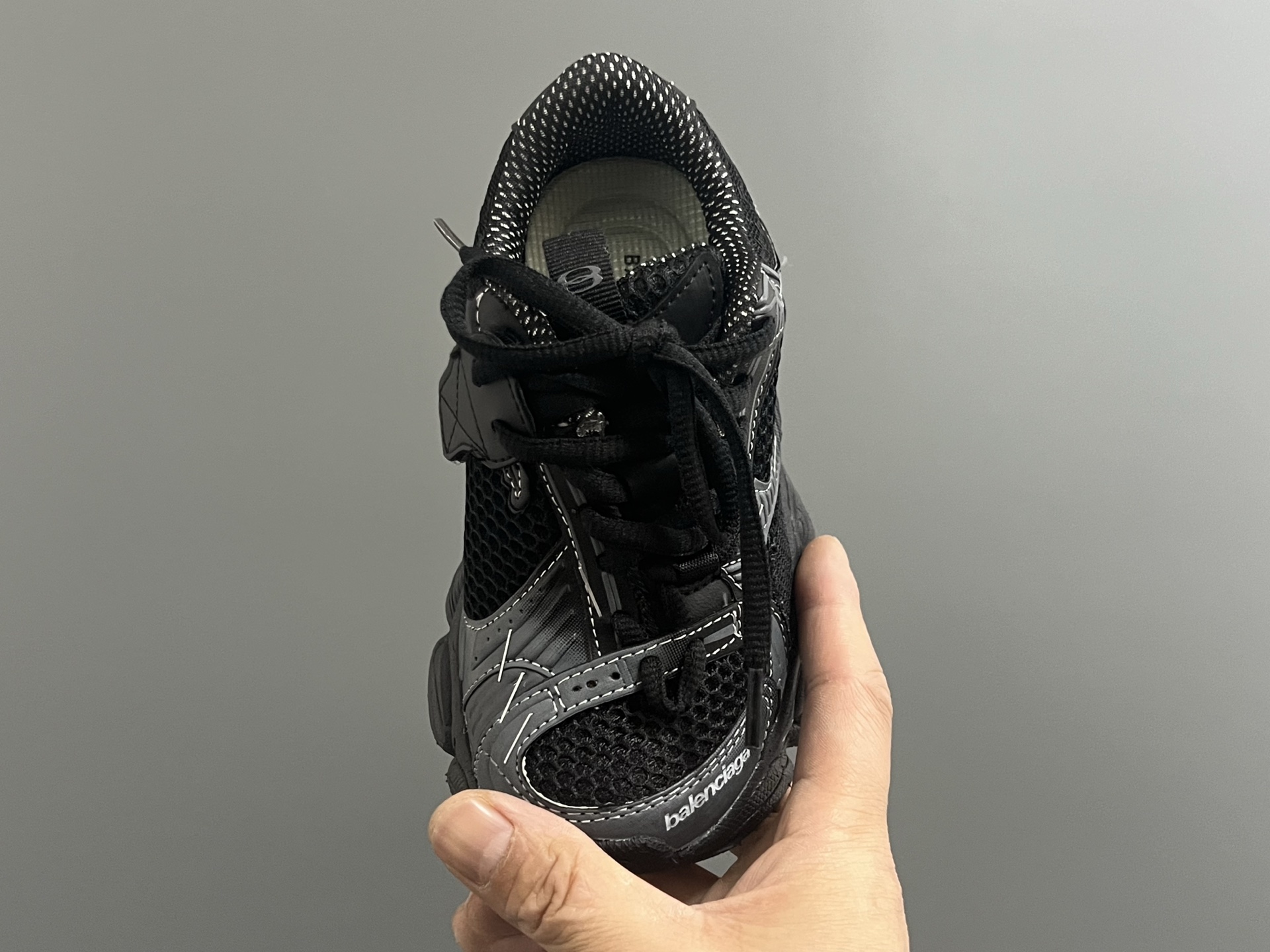 图片[8]-巴黎新款订书机同款魔术贴儿童老爹鞋 尺码：26-37码 经典巴黎世家同款老爹🆕 魔术贴设计，穿脱方便✌🏻 耐磨防滑大底，脚感超赞👍🏻-选品中心