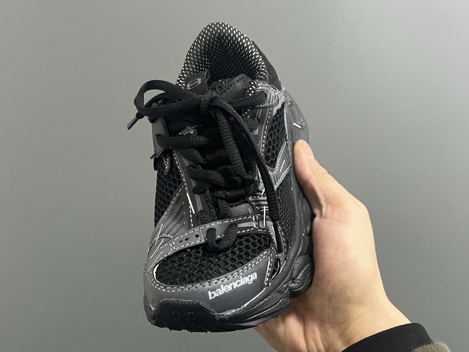 图片[3]-巴黎新款订书机同款魔术贴儿童老爹鞋 尺码：26-37码 经典巴黎世家同款老爹🆕 魔术贴设计，穿脱方便✌🏻 耐磨防滑大底，脚感超赞👍🏻-选品中心