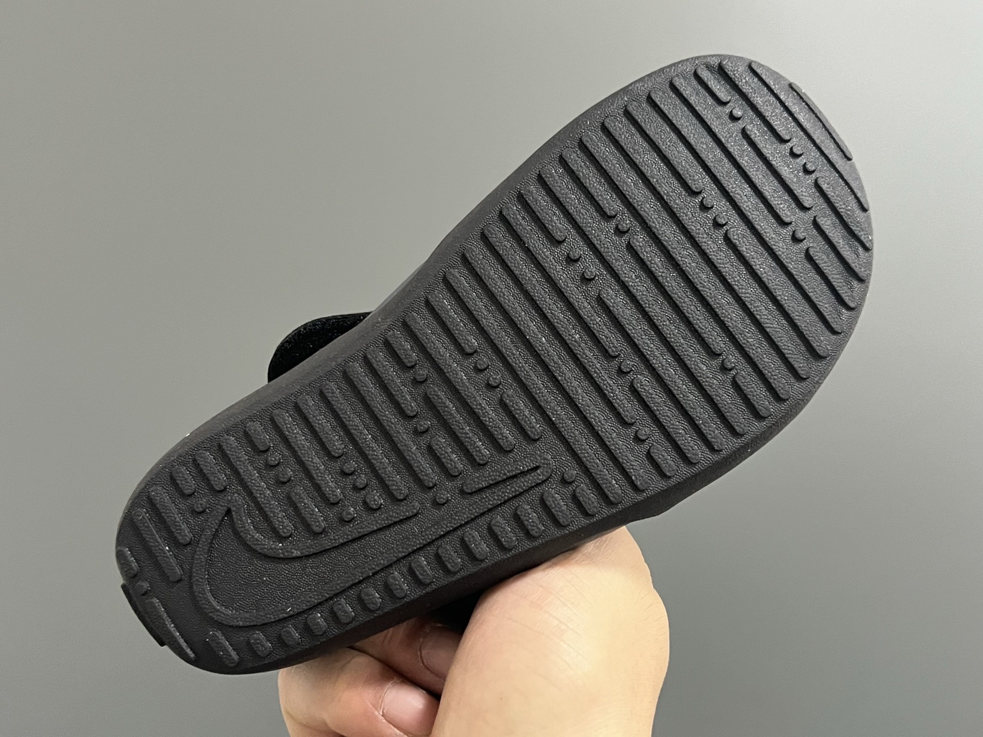 图片[5]-NK新款阳光SUNRAY PROTECT 4代儿童沙滩镂空凉鞋 尺码：22-35码 高端1：1原版定制 优质皮料镂空设计，透气又舒适☁️ 飞翼魔术贴设计，穿脱方便✌🏻 超软内垫，脚感超舒适✔️ 耐磨防滑大底，脚感不言而喻👍🏻-选品中心