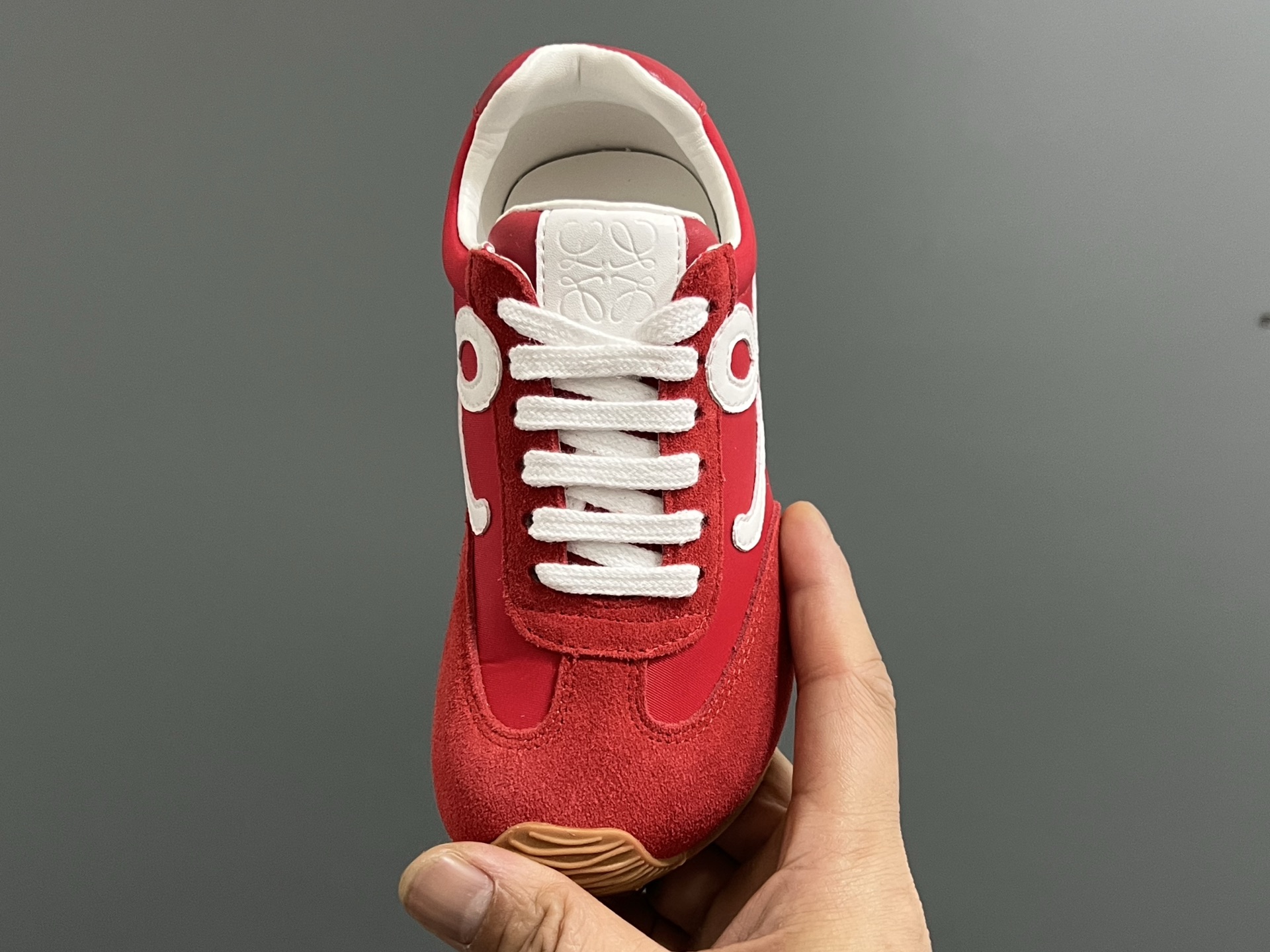 图片[8]-罗意威正确版鞋带儿童休闲鞋 尺码：26-37码 经典罗意威款式🆕 正确版不对称鞋头设计👍🏻 优质皮料拼接，质感满满💯 附赠鞋带扣，穿脱超方便✌🏻 橡胶耐磨防滑大底，脚感超舒适☁️-选品中心