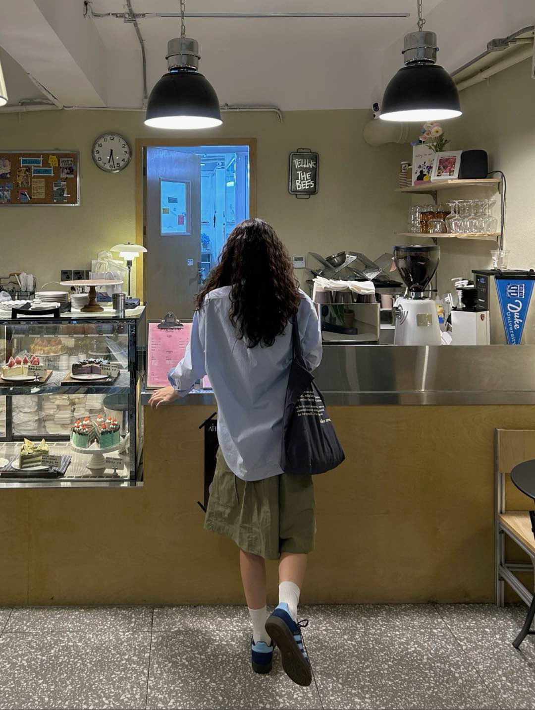 图片[8]-A家新款handball spezial儿童手球鞋休闲鞋 尺码：24-37码 超百搭的新款德训🆕 优质猪八革面料，质感满分💯 橡胶耐磨防滑大底，脚感超赞👍🏻 额外附赠一对鞋带扣，穿脱更加方便✌🏻-选品中心