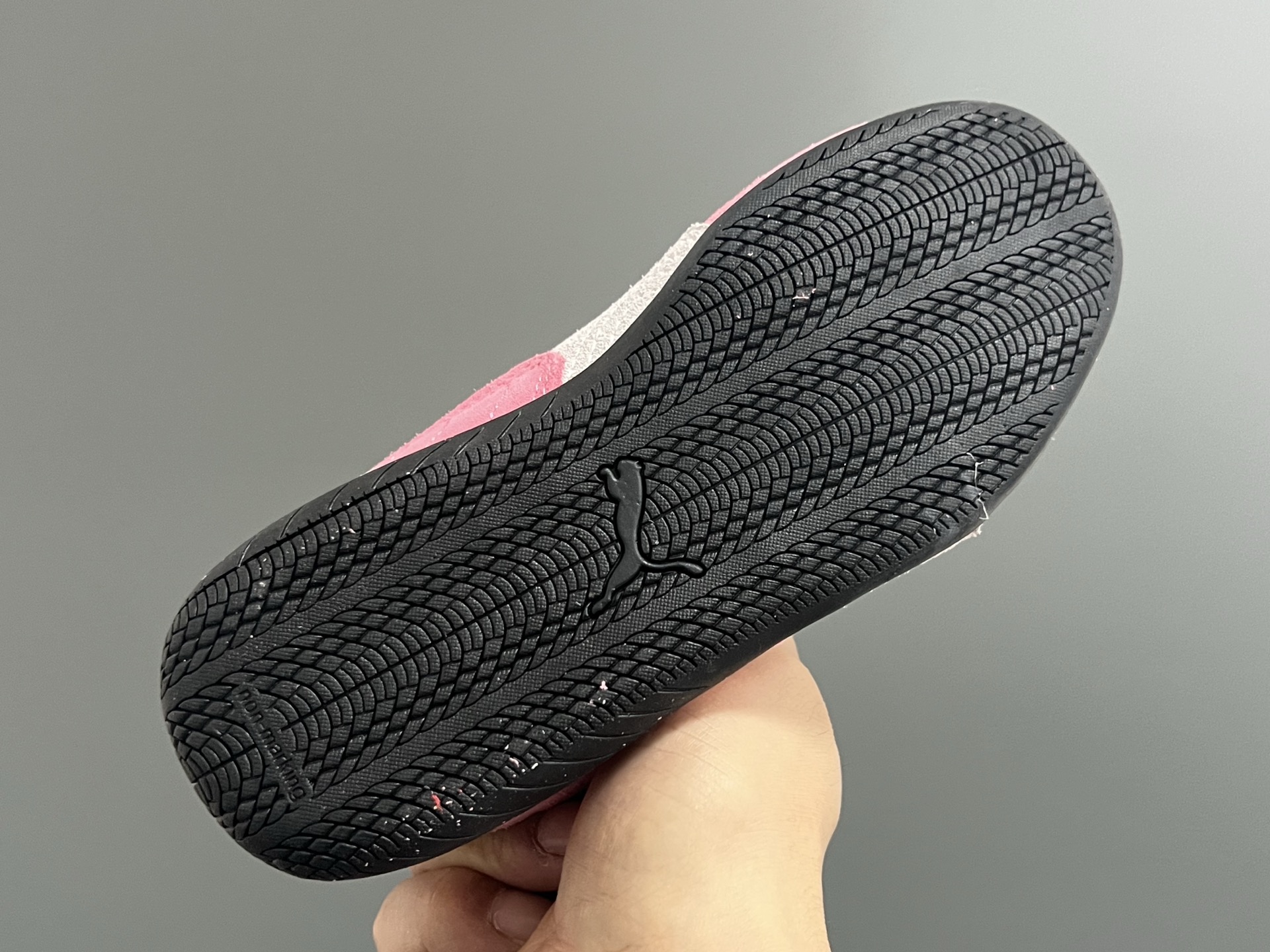 图片[8]-彪M新款复古德训儿童休闲鞋 尺码：24-35码 经典PUMA🏎️系列🆕 优质猪八革面料，质感满满💯 两幅鞋带替换，附赠鞋带扣✔️ 橡胶耐磨防滑大底，脚感不言而喻☁️-选品中心