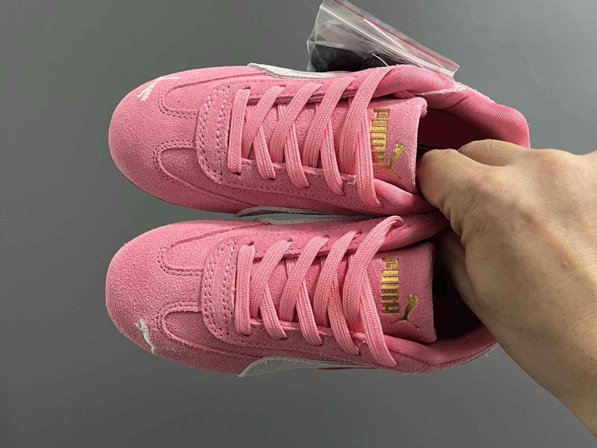 彪M新款复古德训儿童休闲鞋 尺码：24-35码 经典PUMA🏎️系列🆕 优质猪八革面料，质感满满💯 两幅鞋带替换，附赠鞋带扣✔️ 橡胶耐磨防滑大底，脚感不言而喻☁️-选品中心