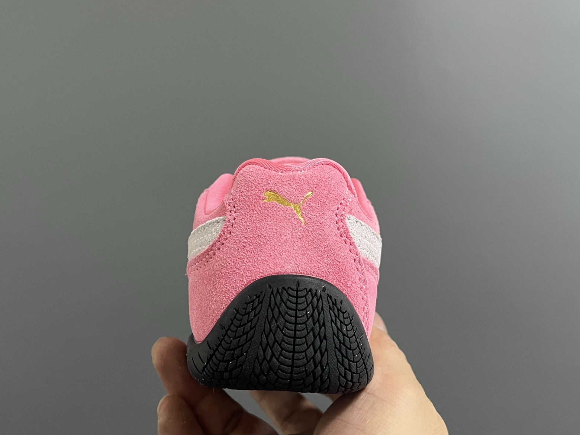 图片[5]-彪M新款复古德训儿童休闲鞋 尺码：24-35码 经典PUMA🏎️系列🆕 优质猪八革面料，质感满满💯 两幅鞋带替换，附赠鞋带扣✔️ 橡胶耐磨防滑大底，脚感不言而喻☁️-选品中心