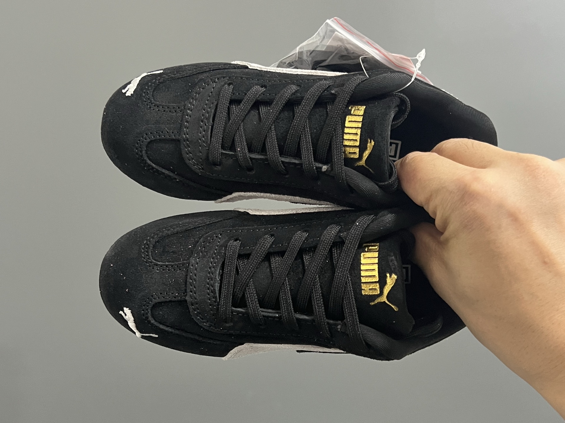 彪M新款复古德训儿童休闲鞋 尺码：24-35码 经典PUMA🏎️系列🆕 优质猪八革面料，质感满满💯 两幅鞋带替换，附赠鞋带扣✔️ 橡胶耐磨防滑大底，脚感不言而喻☁️-选品中心