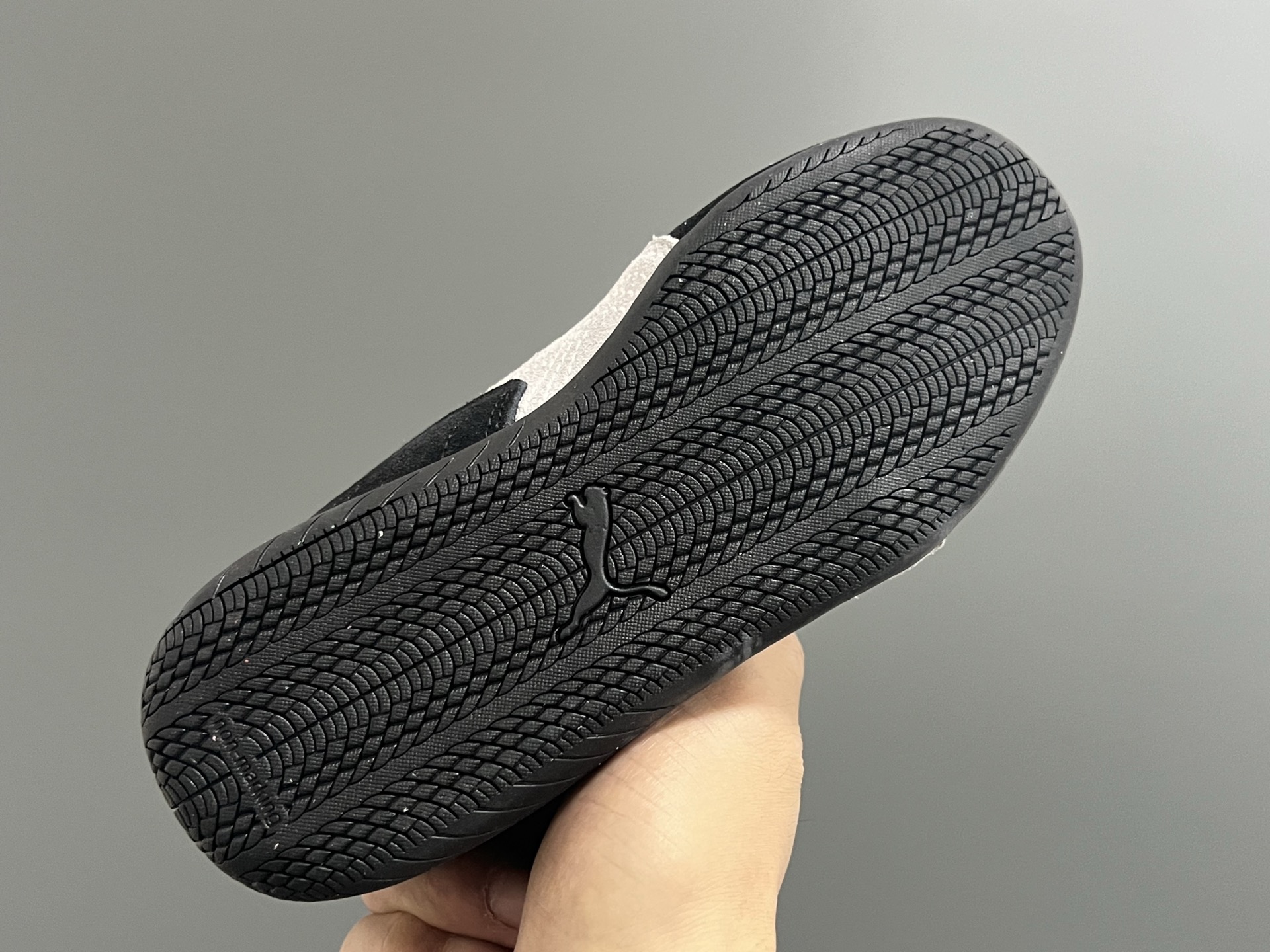 图片[5]-彪M新款复古德训儿童休闲鞋 尺码：24-35码 经典PUMA🏎️系列🆕 优质猪八革面料，质感满满💯 两幅鞋带替换，附赠鞋带扣✔️ 橡胶耐磨防滑大底，脚感不言而喻☁️-选品中心