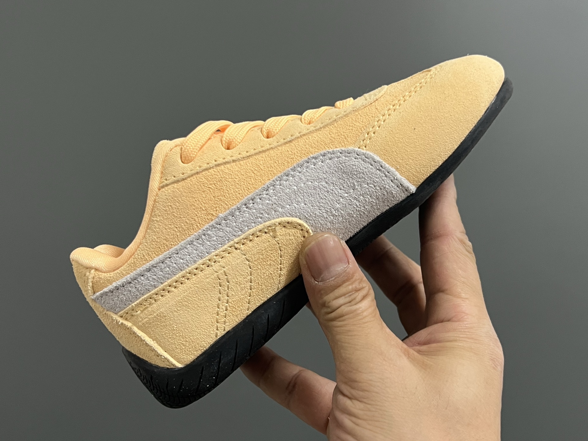 图片[6]-彪M新款复古德训儿童休闲鞋 尺码：24-35码 经典PUMA🏎️系列🆕 优质猪八革面料，质感满满💯 两幅鞋带替换，附赠鞋带扣✔️ 橡胶耐磨防滑大底，脚感不言而喻☁️-选品中心