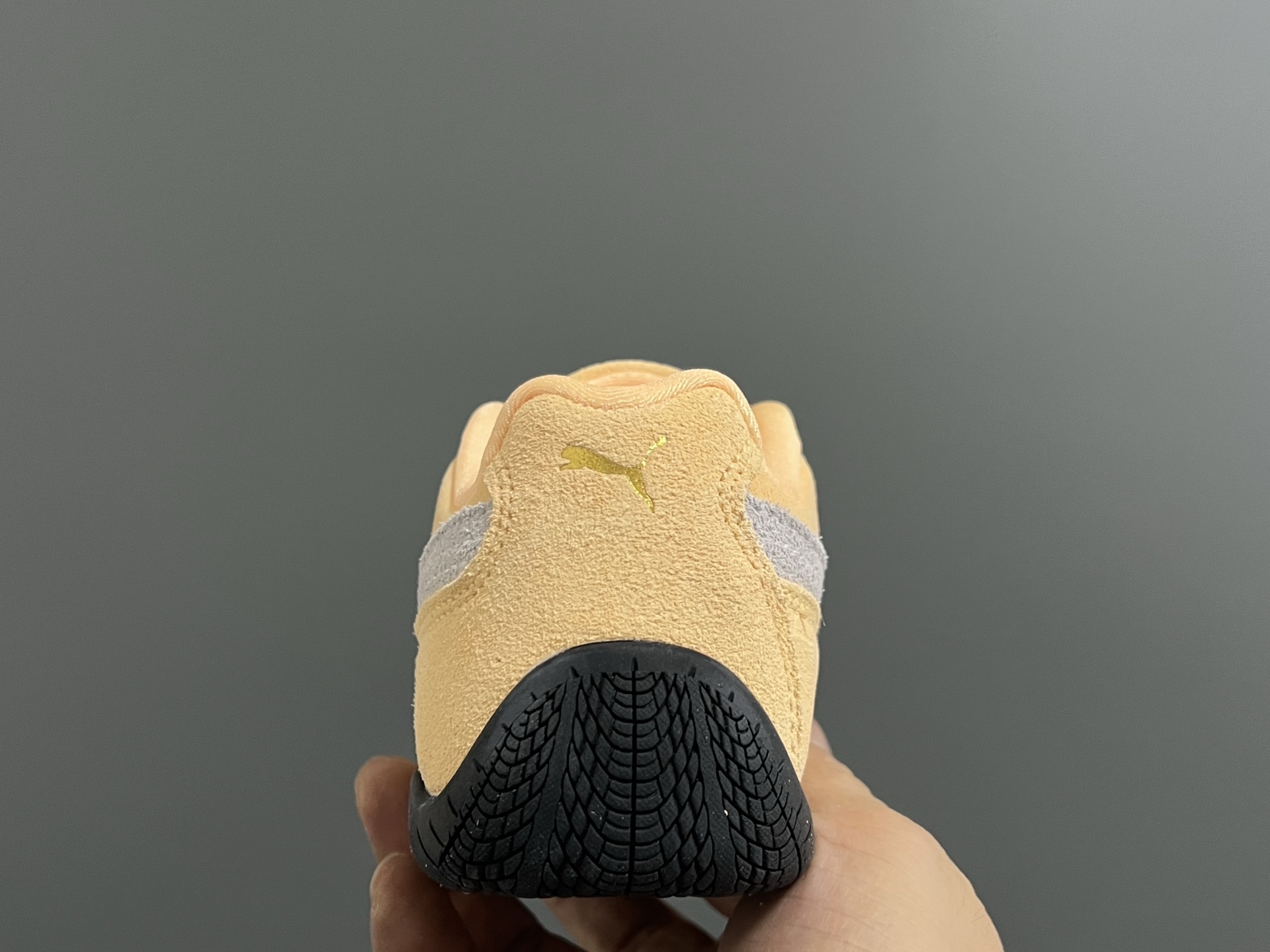 图片[7]-彪M新款复古德训儿童休闲鞋 尺码：24-35码 经典PUMA🏎️系列🆕 优质猪八革面料，质感满满💯 两幅鞋带替换，附赠鞋带扣✔️ 橡胶耐磨防滑大底，脚感不言而喻☁️-选品中心