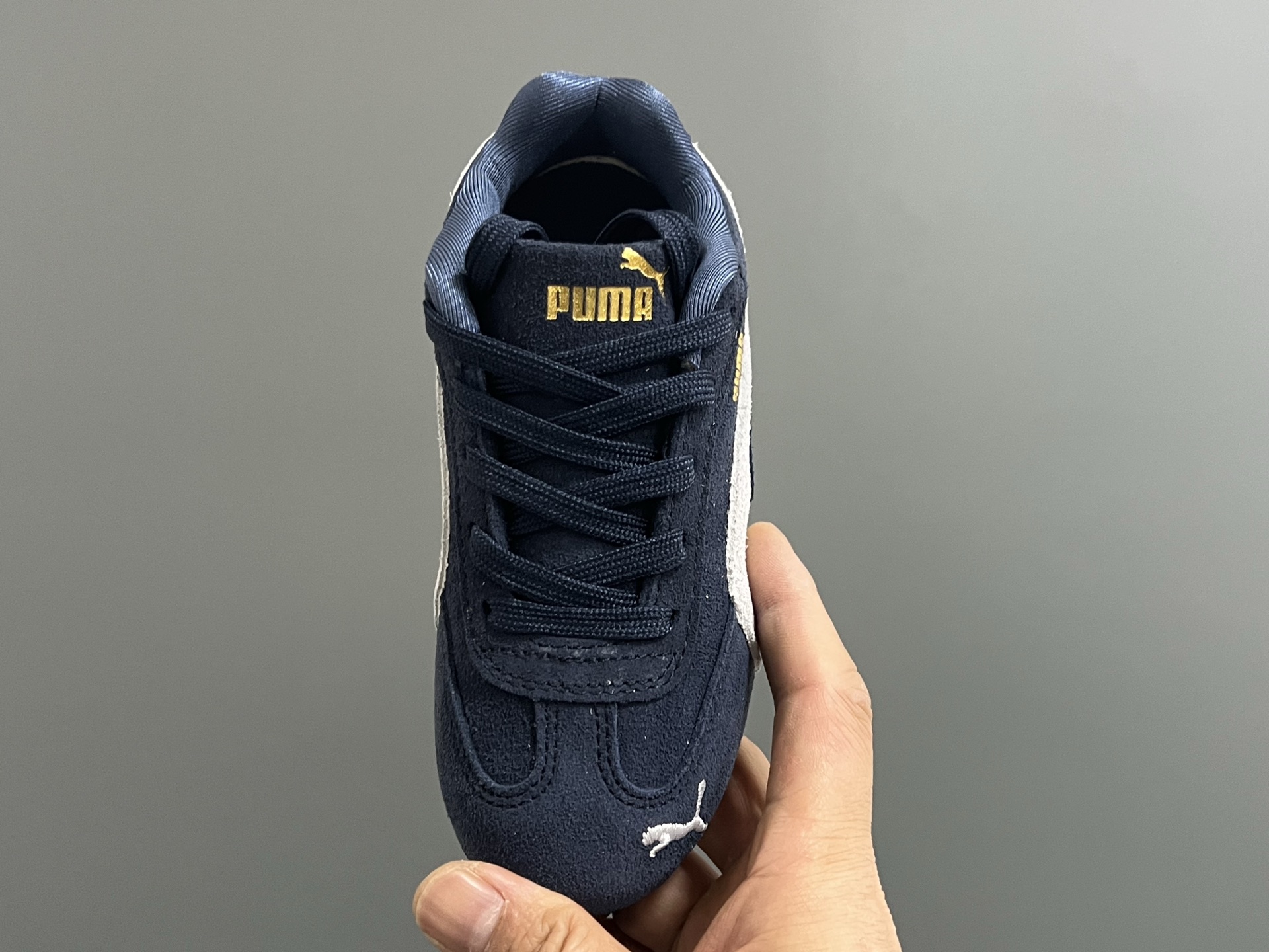 图片[8]-彪M新款复古德训儿童休闲鞋 尺码：24-35码 经典PUMA🏎️系列🆕 优质猪八革面料，质感满满💯 两幅鞋带替换，附赠鞋带扣✔️ 橡胶耐磨防滑大底，脚感不言而喻☁️-选品中心