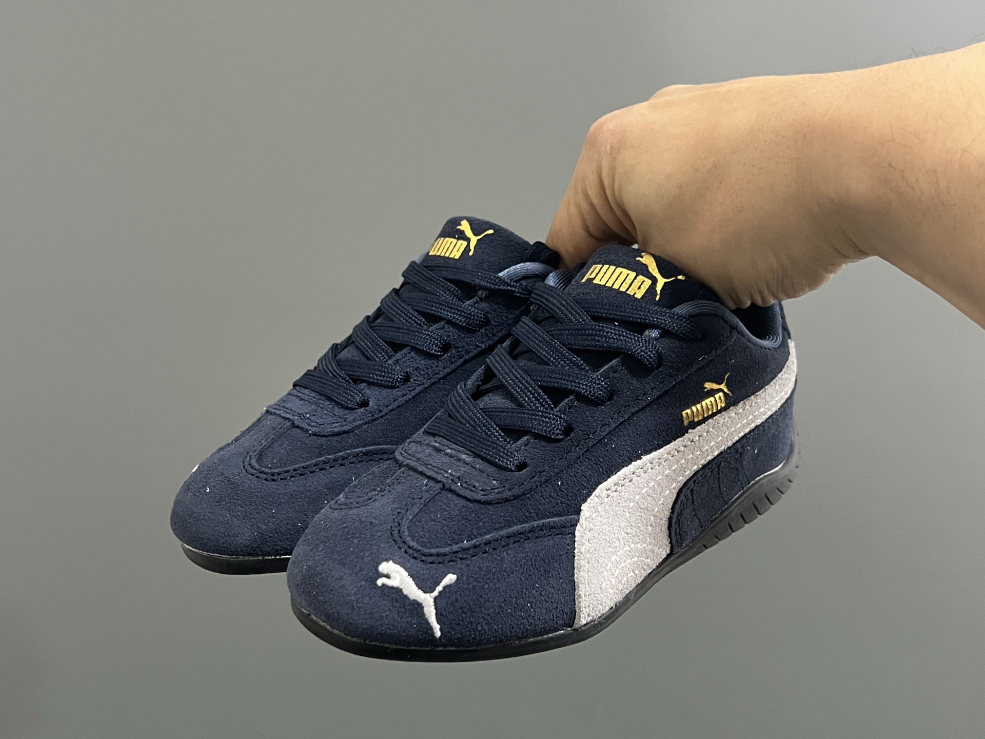 图片[2]-彪M新款复古德训儿童休闲鞋 尺码：24-35码 经典PUMA🏎️系列🆕 优质猪八革面料，质感满满💯 两幅鞋带替换，附赠鞋带扣✔️ 橡胶耐磨防滑大底，脚感不言而喻☁️-选品中心