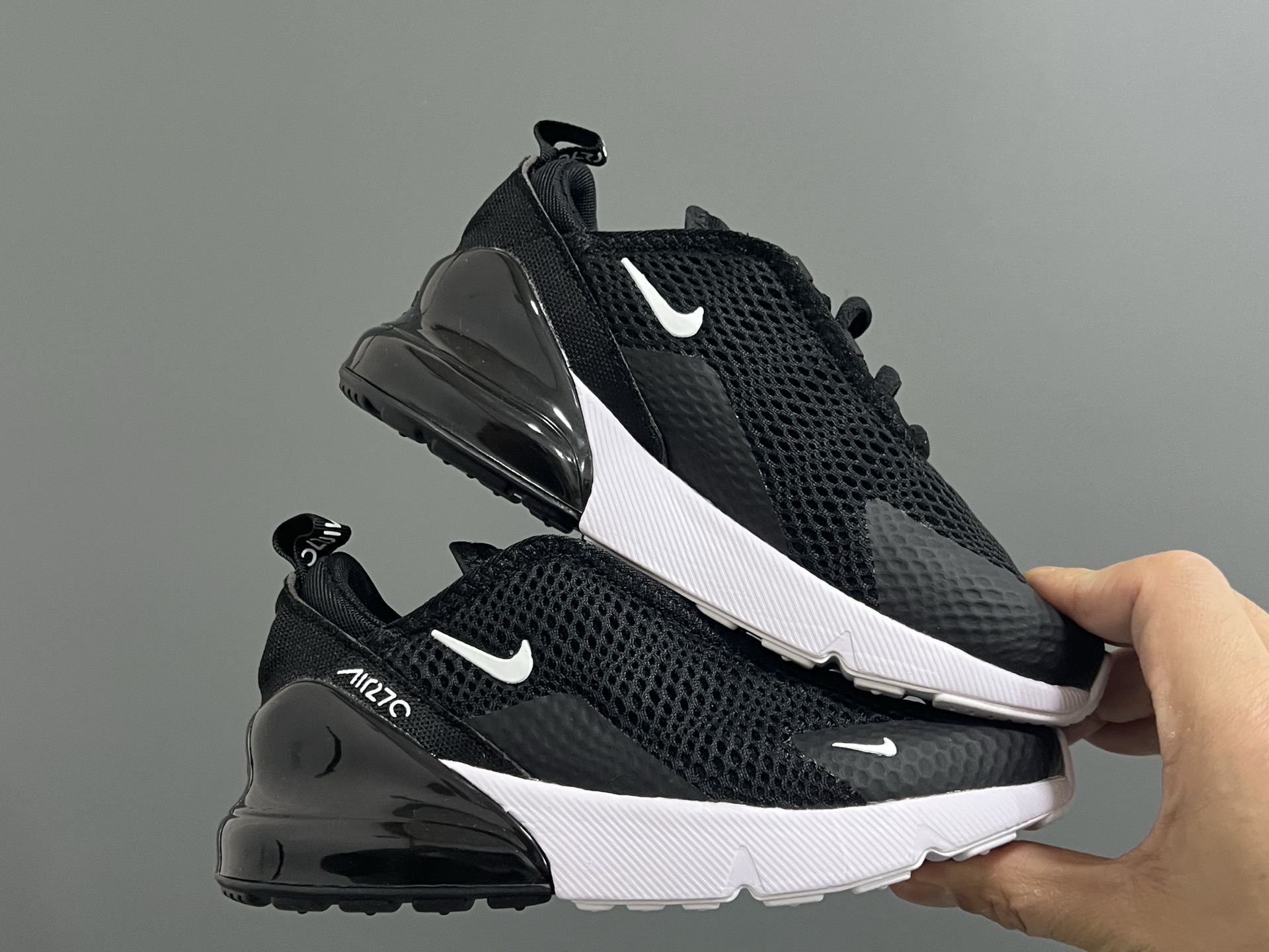 图片[9]-NK新款270网面儿童运动鞋 尺码：26-37码 经典270气垫款式🆕 网面透气拼接☁️ 真实气垫填充，脚感超赞👍🏻 质感满满💯-选品中心