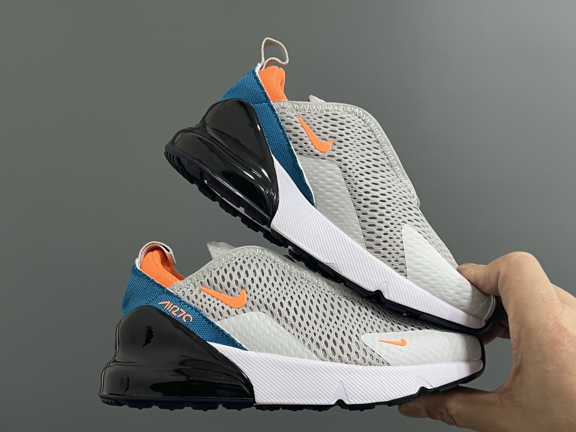 图片[9]-NK新款270网面儿童运动鞋 尺码：26-37码 经典270气垫款式🆕 网面透气拼接☁️ 真实气垫填充，脚感超赞👍🏻 质感满满💯-选品中心