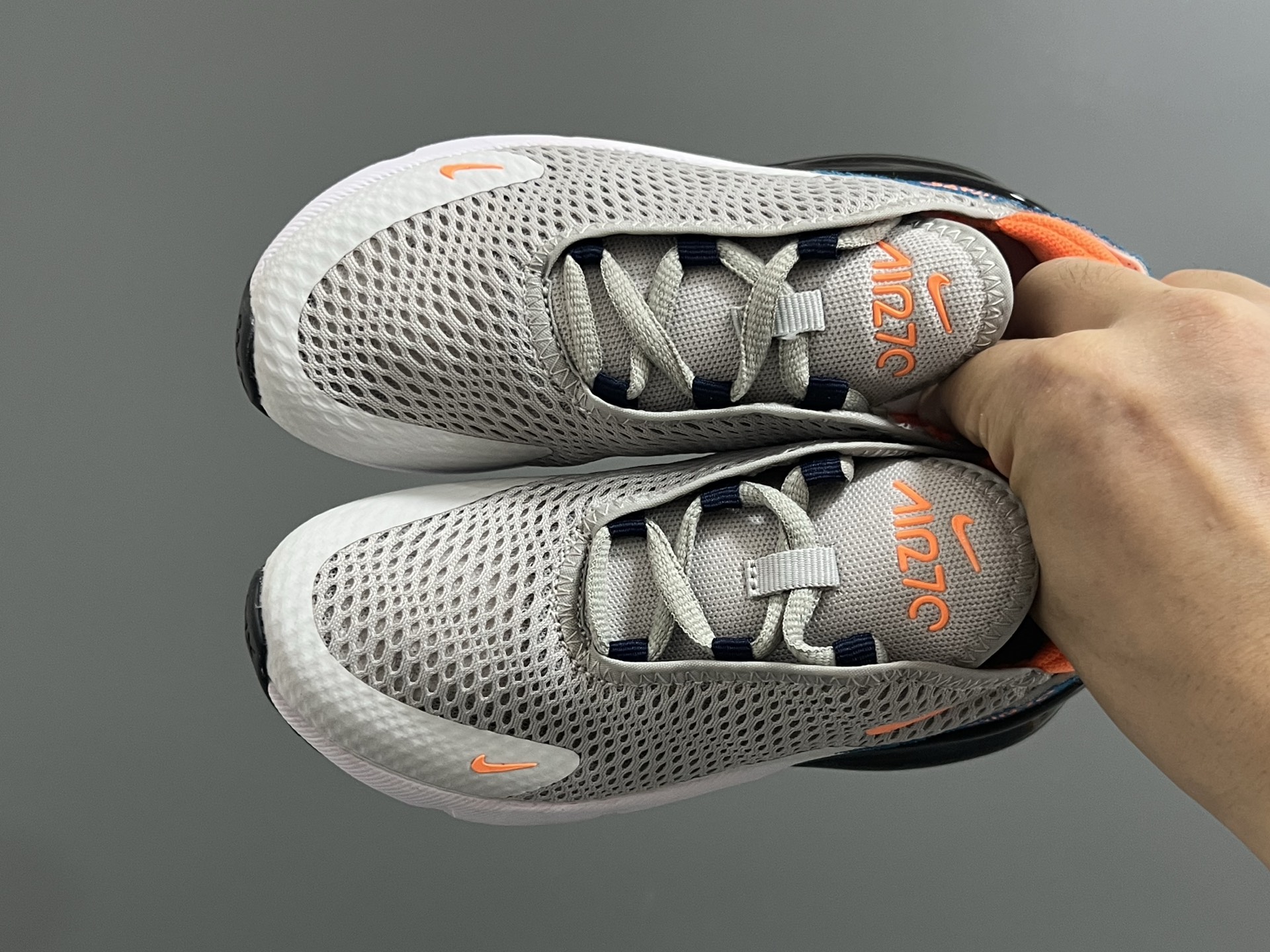 NK新款270网面儿童运动鞋 尺码：26-37码 经典270气垫款式🆕 网面透气拼接☁️ 真实气垫填充，脚感超赞👍🏻 质感满满💯-选品中心