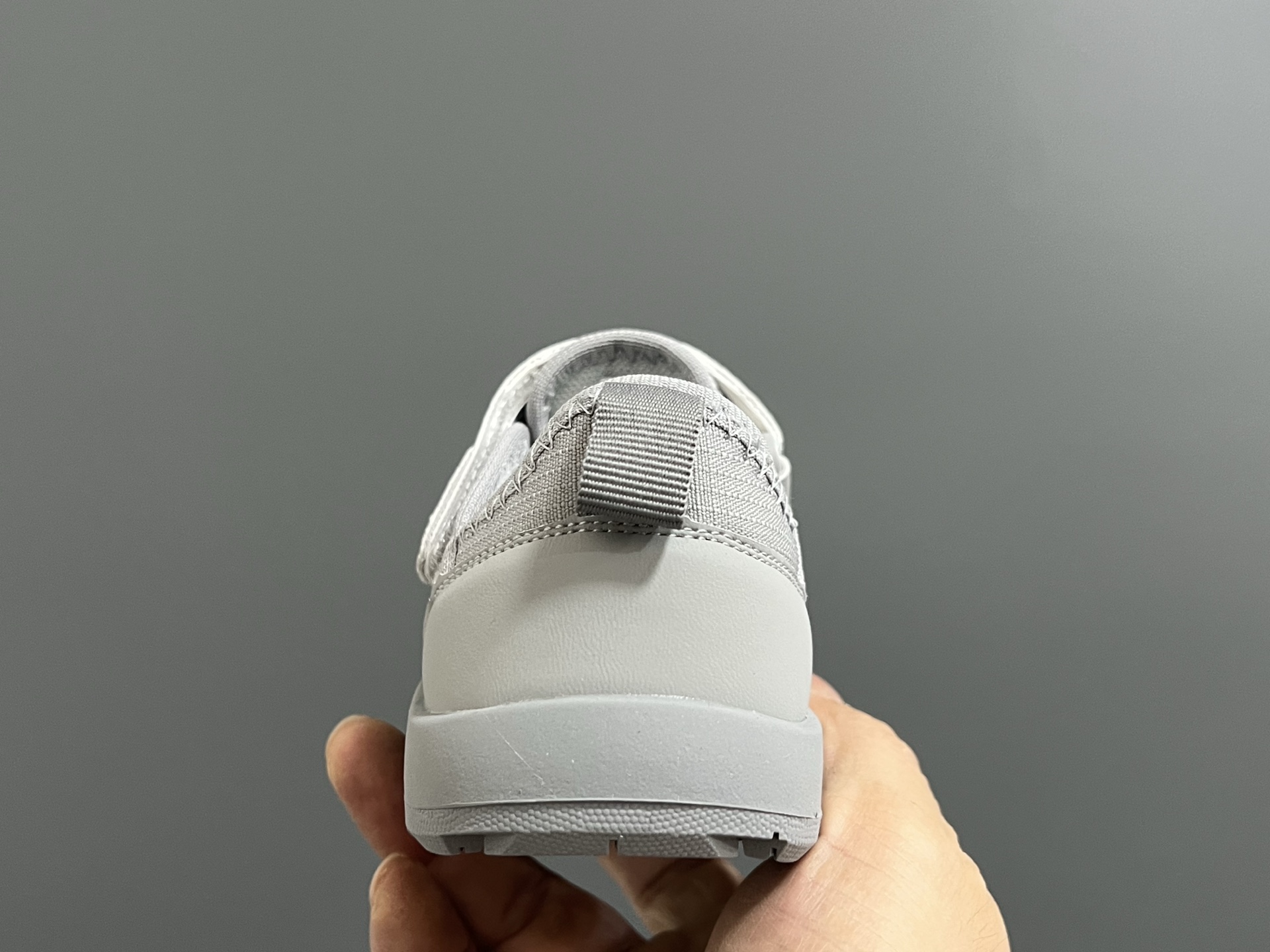 图片[7]-牛B新款K3205魔术贴户外儿童凉鞋 尺码：23-37码 韩国专柜同步新品🆕 包头款式设计，保护稚嫩脚丫🦶 魔术贴穿脱超便捷✌🏻 橡胶耐磨防滑大底👍🏻 潮童必备单品❤️-选品中心