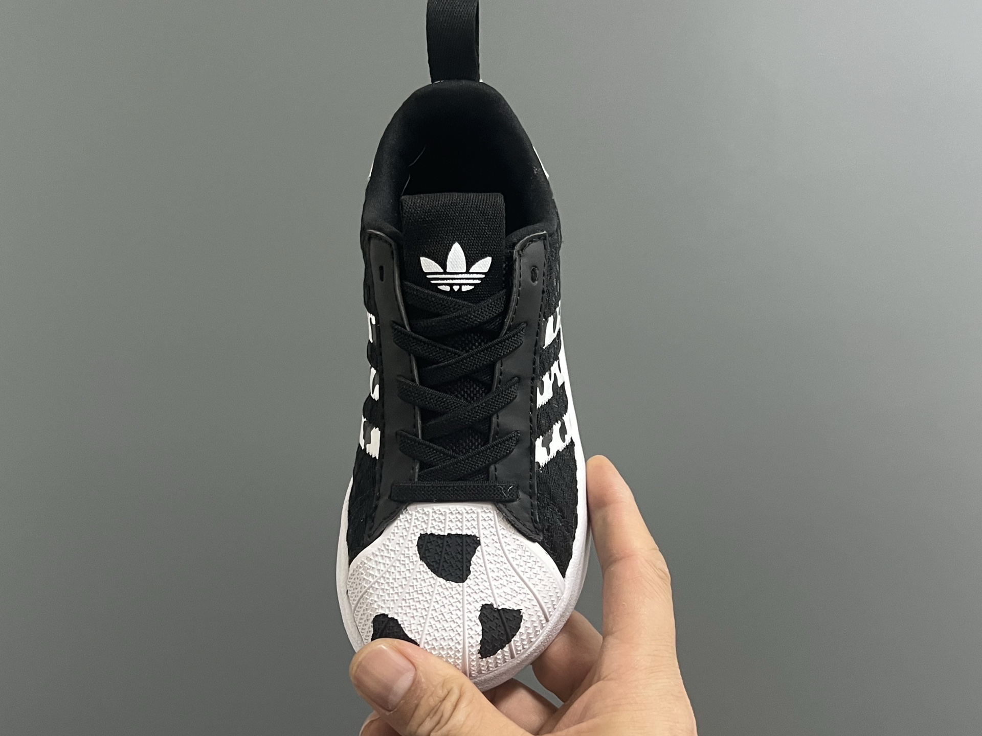 图片[8]-A家新款贝壳头网面松紧带一脚蹬儿童运动鞋 尺码：22-37码 专G同步新款🆕 网面透气又舒适☁️ 松紧带设计，贴合脚背✌🏻 超轻EVA大底，脚感不言而喻✔️-选品中心