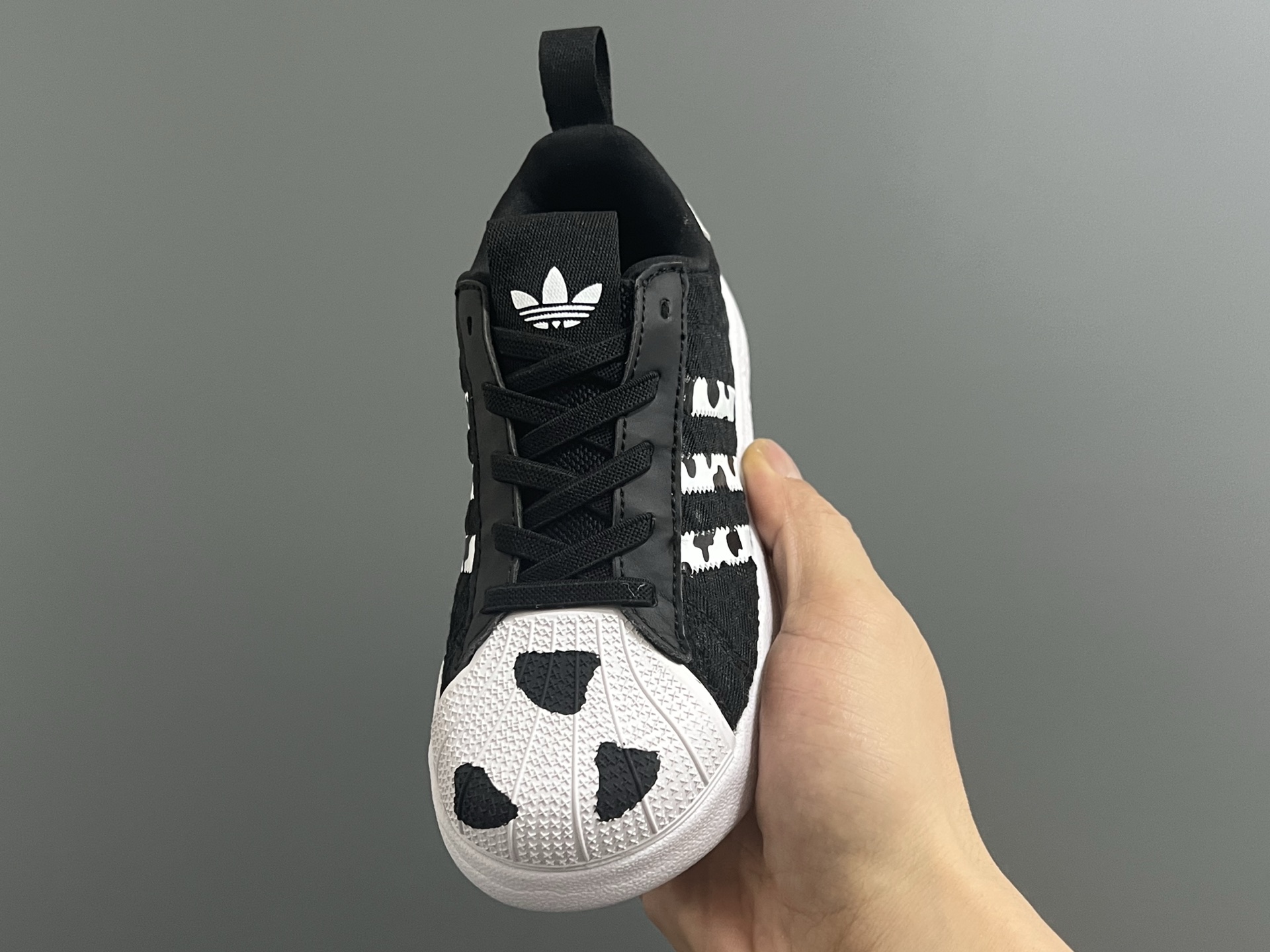 图片[3]-A家新款贝壳头网面松紧带一脚蹬儿童运动鞋 尺码：22-37码 专G同步新款🆕 网面透气又舒适☁️ 松紧带设计，贴合脚背✌🏻 超轻EVA大底，脚感不言而喻✔️-选品中心