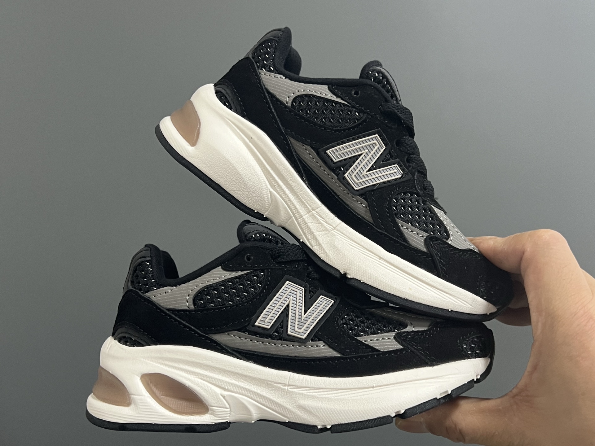 图片[9]-NB 2010网面鞋带款儿童老爹鞋24-36码 经典NB2010款式🆕 网面设计，透气舒适不闷脚☁️ 老爹款式，百搭又时髦✨-选品中心