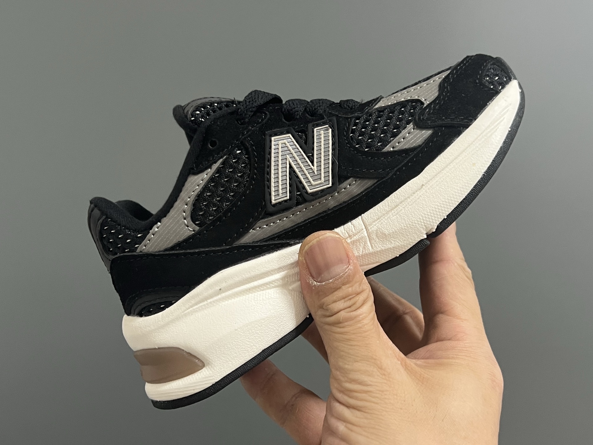 图片[6]-NB 2010网面鞋带款儿童老爹鞋24-36码 经典NB2010款式🆕 网面设计，透气舒适不闷脚☁️ 老爹款式，百搭又时髦✨-选品中心