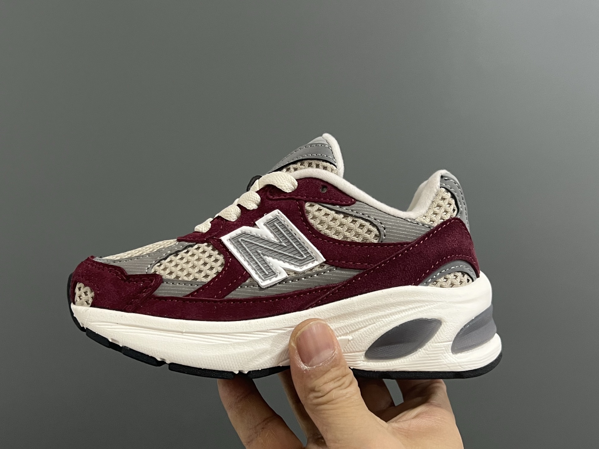 图片[4]-NB 2010网面鞋带款儿童老爹鞋24-36码 经典NB2010款式🆕 网面设计，透气舒适不闷脚☁️ 老爹款式，百搭又时髦✨-选品中心