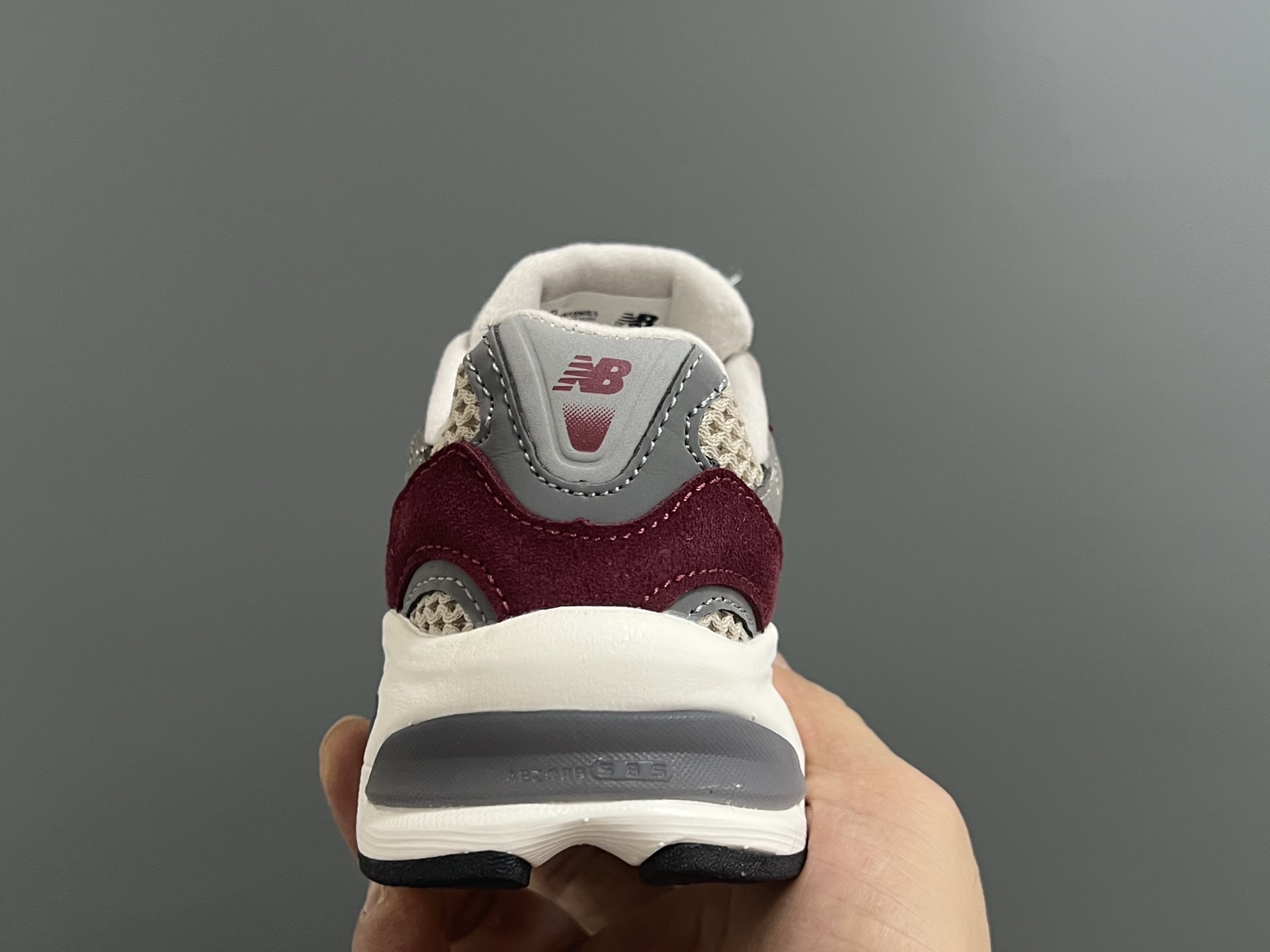 图片[7]-NB 2010网面鞋带款儿童老爹鞋24-36码 经典NB2010款式🆕 网面设计，透气舒适不闷脚☁️ 老爹款式，百搭又时髦✨-选品中心