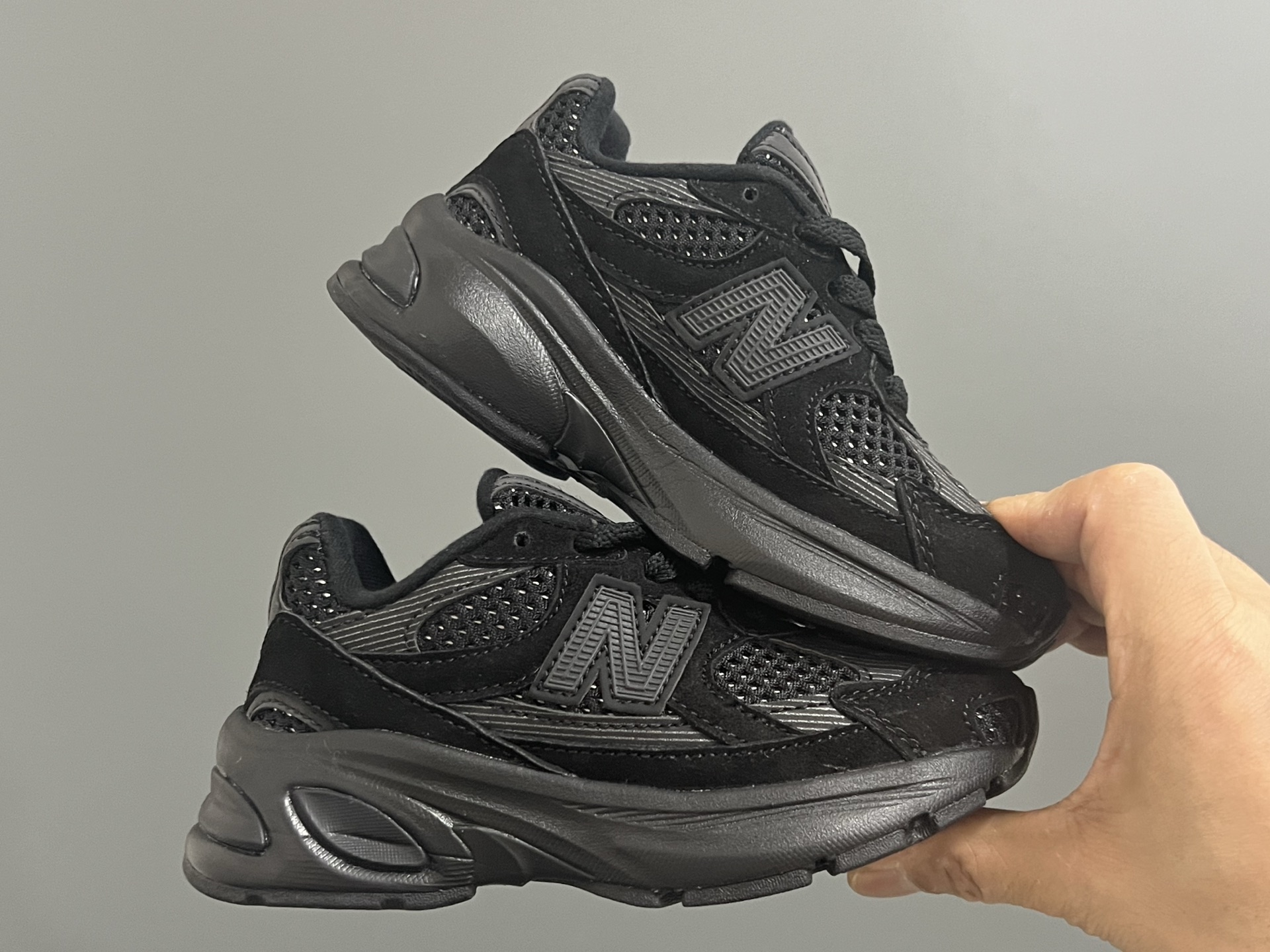 图片[9]-牛B新款2010网面鞋带款儿童老爹鞋 尺码：24-36码 经典NB2010款式🆕 网面设计，透气舒适不闷脚☁️ 老爹款式，百搭又时髦✨-选品中心