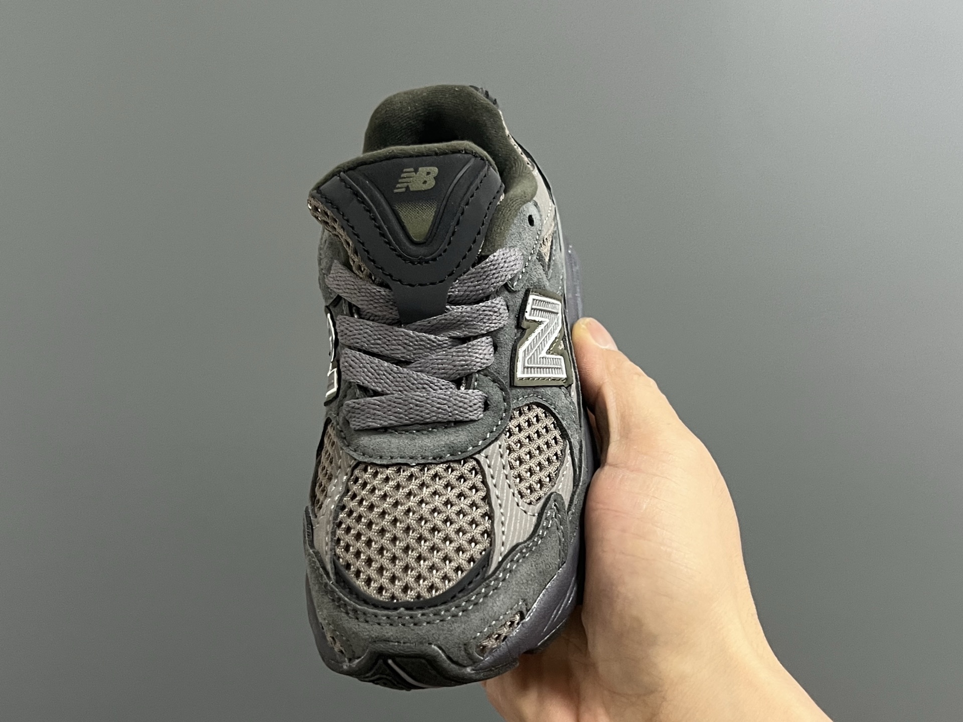 图片[3]-牛B新款2010网面鞋带款儿童老爹鞋 尺码：24-36码 经典NB2010款式🆕 网面设计，透气舒适不闷脚☁️ 老爹款式，百搭又时髦✨-选品中心