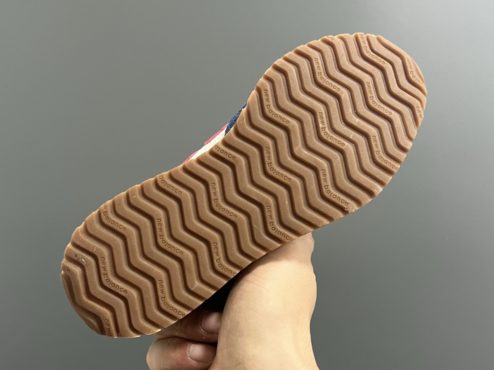 图片[5]-牛B新款471大小童亲子运动鞋 尺码：26-37码 经典NB471运动款🆕 小童松紧扣，大童鞋带扣设计⚠️ 优质麂皮拼接，质感满分💯 耐磨防滑大底，满足日常运动✔️-选品中心