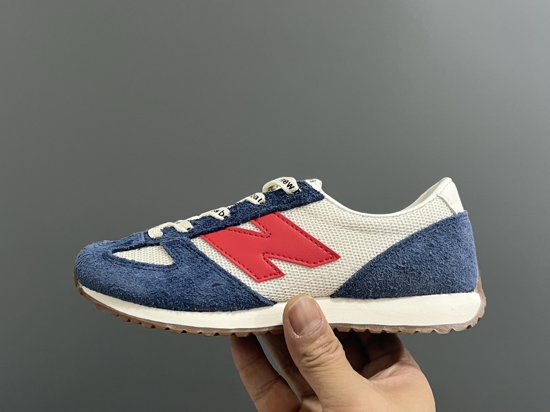 图片[4]-牛B新款471大小童亲子运动鞋 尺码：26-37码 经典NB471运动款🆕 小童松紧扣，大童鞋带扣设计⚠️ 优质麂皮拼接，质感满分💯 耐磨防滑大底，满足日常运动✔️-选品中心